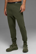 Conquer Max Performance Jogger - Green Olive — photo 1
