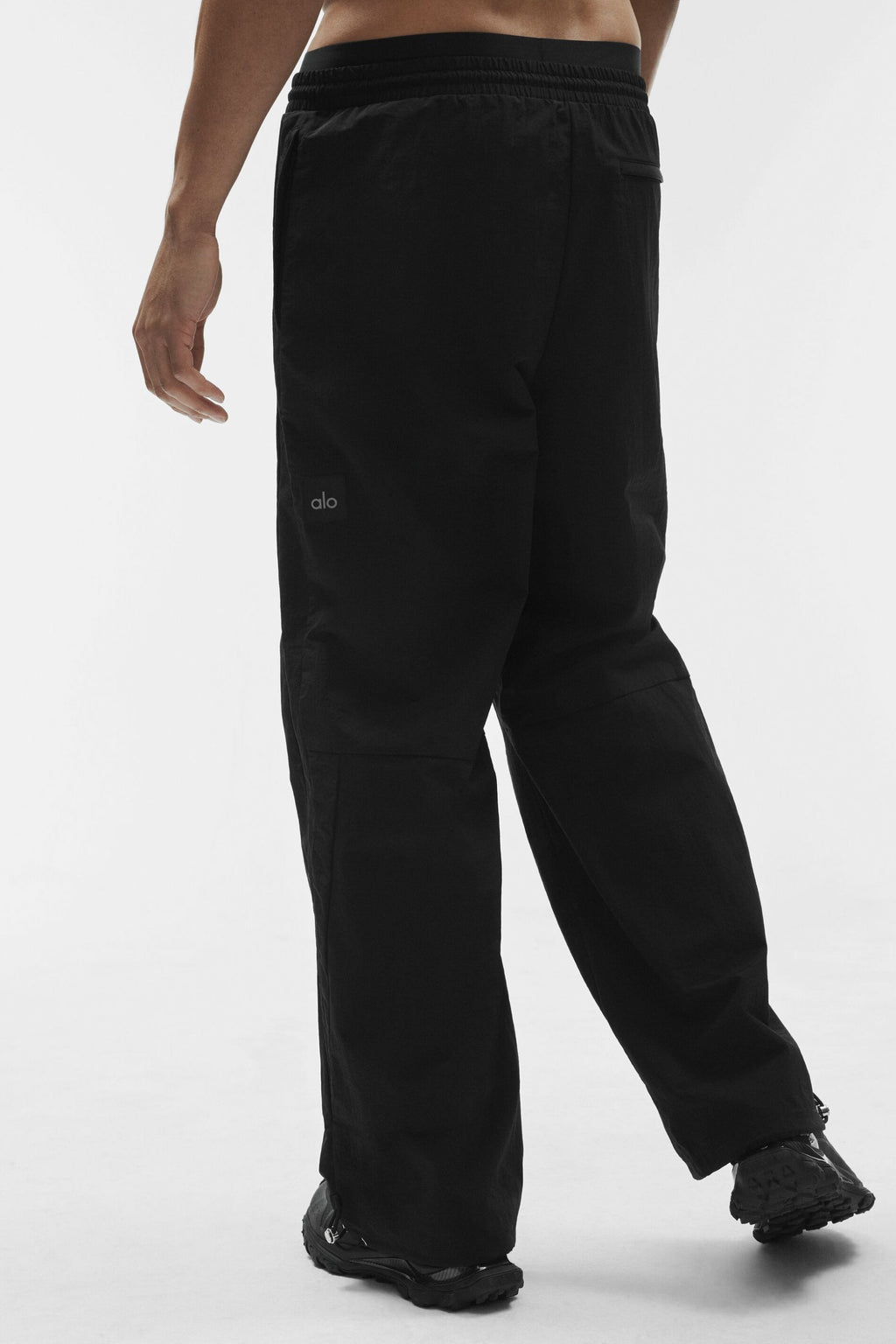 Takeaway Track Straight Leg Pant - Black — photo 4