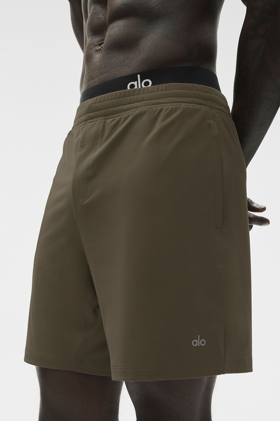 7" Conquer React Performance Short - Olive Tree — photo 3