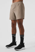 7" Conquer React Performance Short - Gravel — photo 3