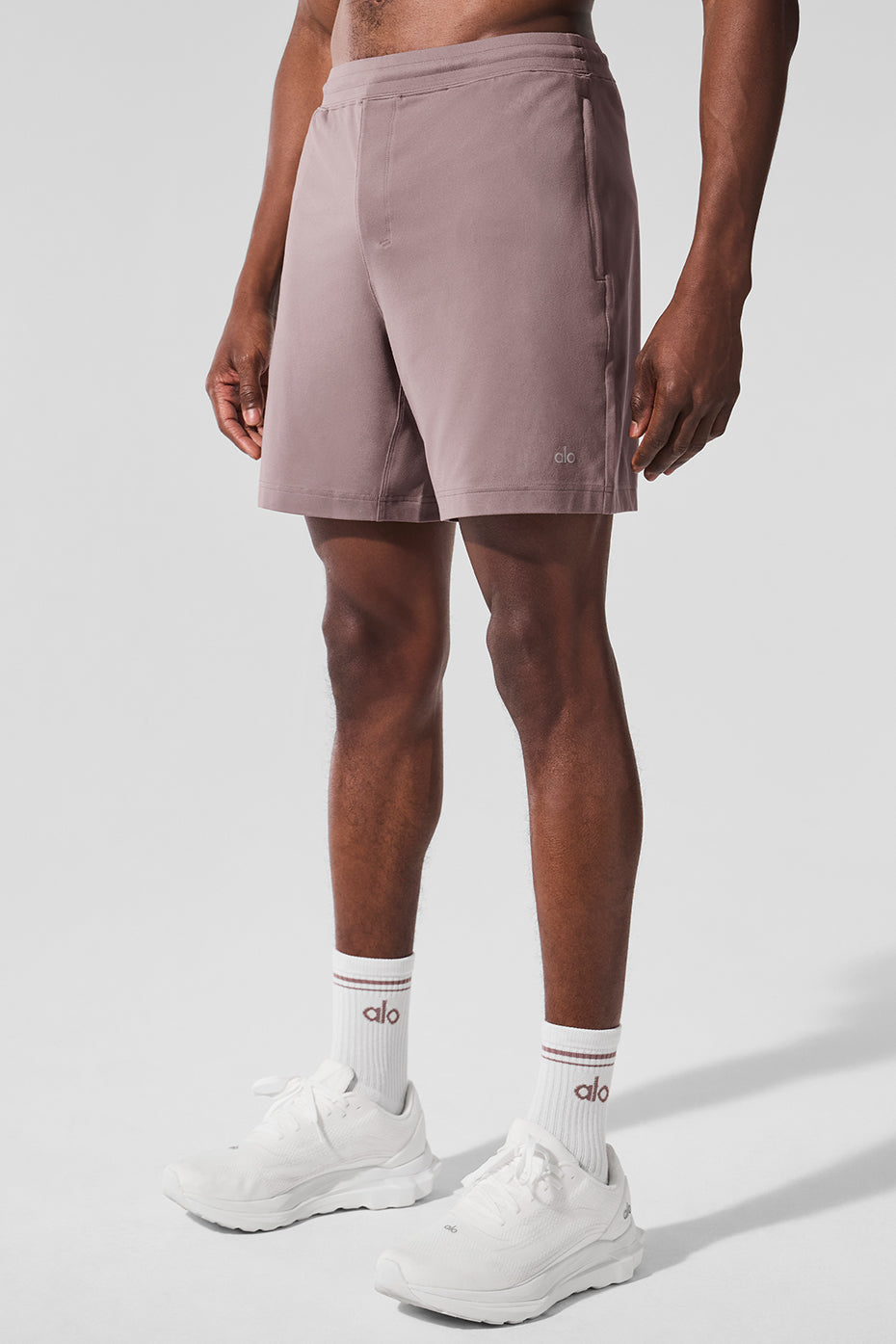 7" Conquer React Performance Short - Mushroom — photo 3