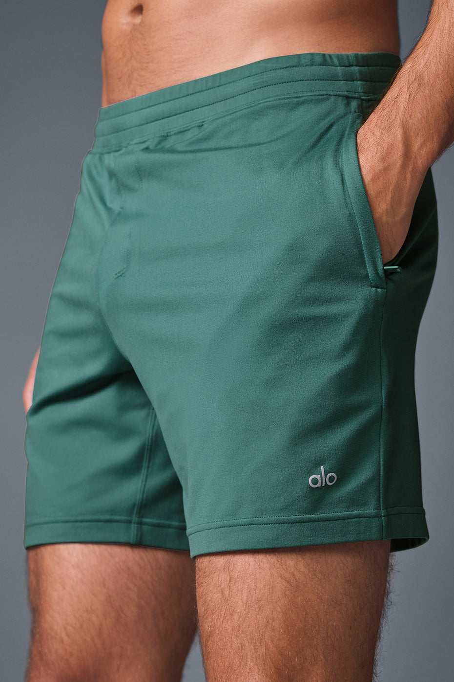 7" Conquer React Performance Short - Winter Ivy — photo 4