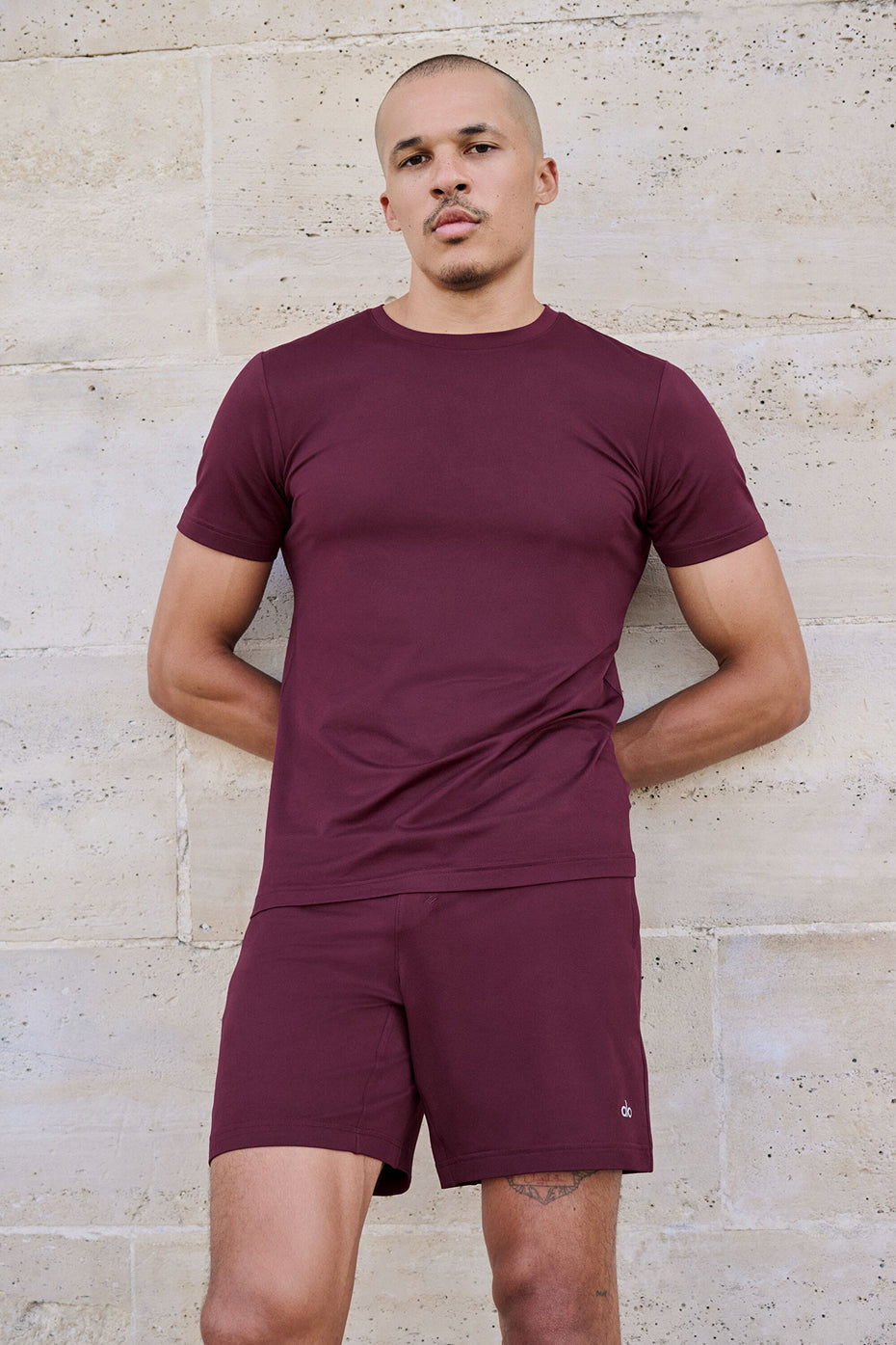 7" Conquer React Performance Short - Burgundy — photo 6