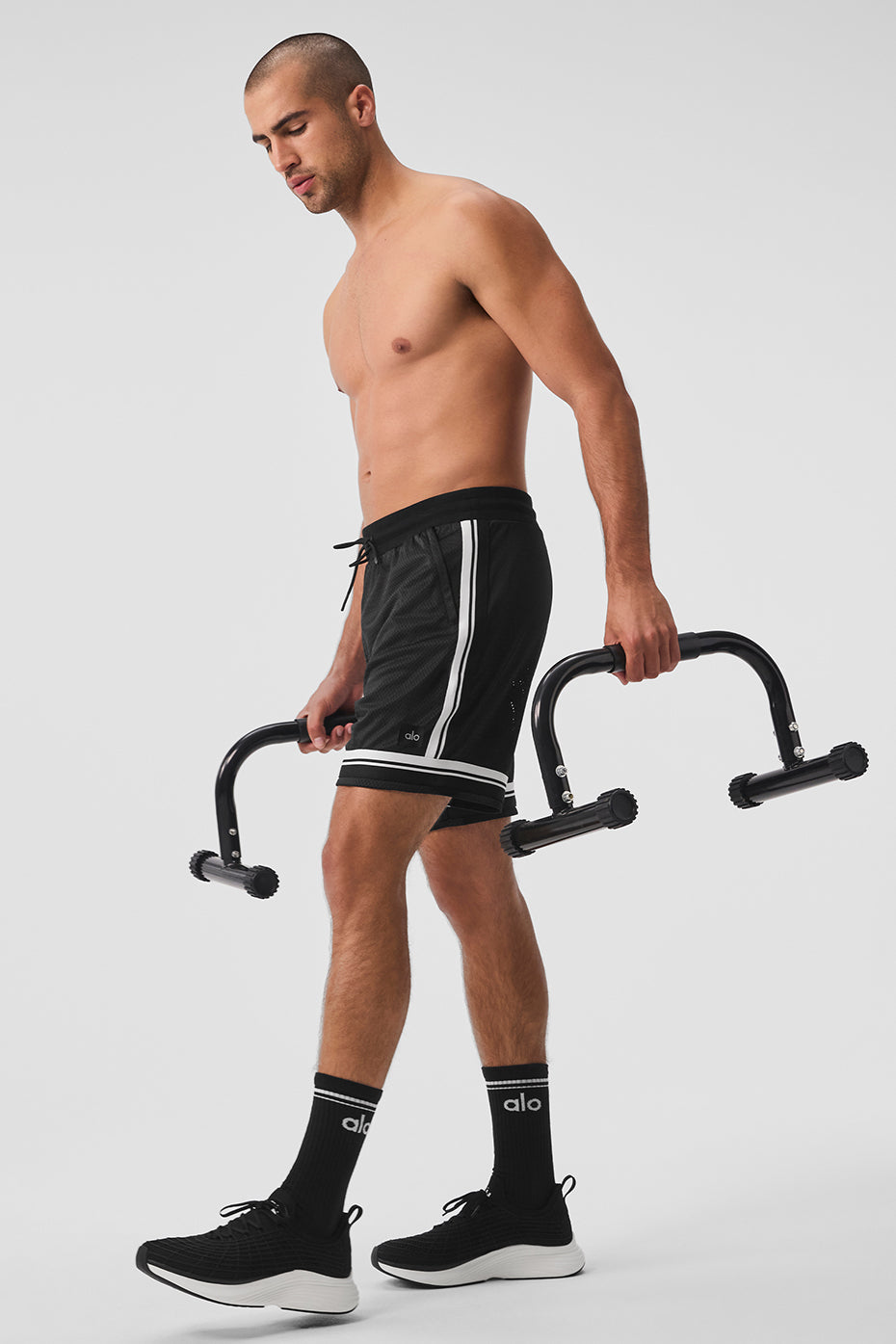7" Key Mesh Basketball Short - Black — photo 5