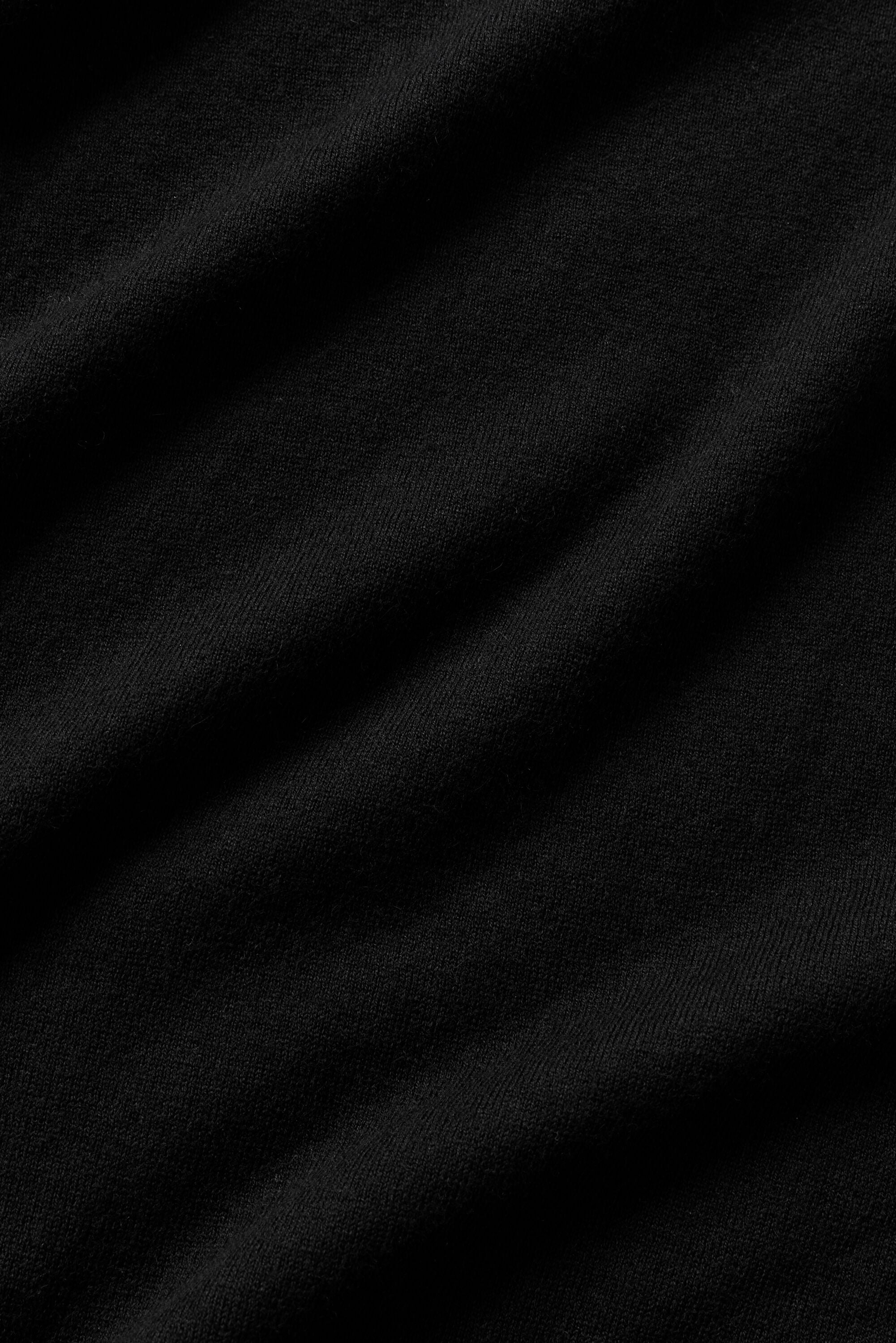7" Cotton Cashmere Ever Soft Short - Black — photo 5