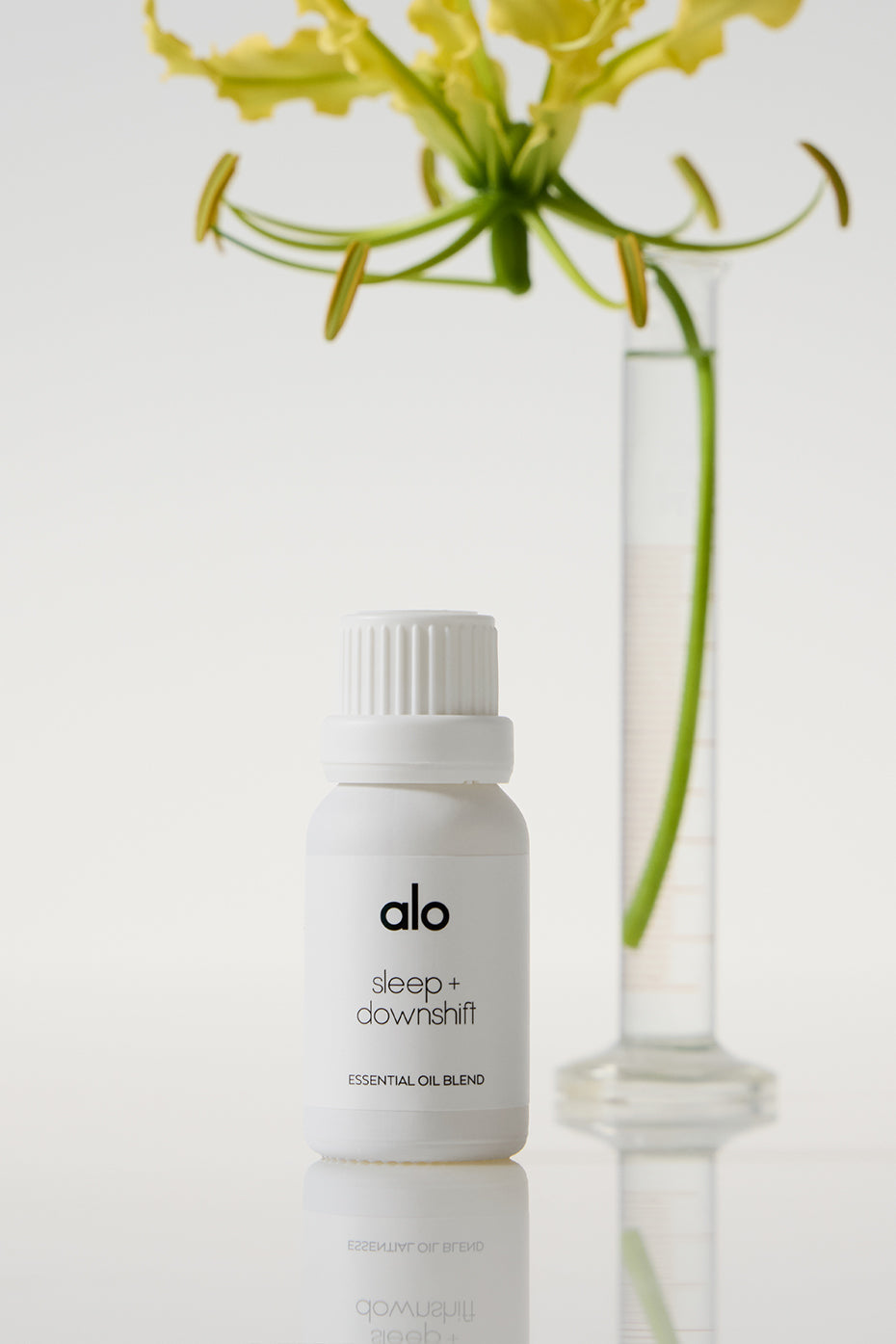 Sleep & Downshift Essential Oil Blend — photo 3