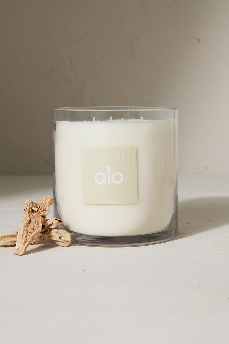 ALO Signature Candle - 60 oz — photo 1