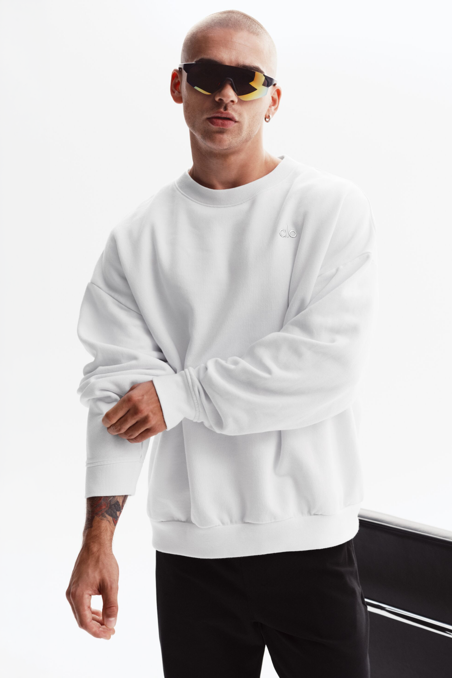 Accolade Crew Neck Pullover - White — photo 1