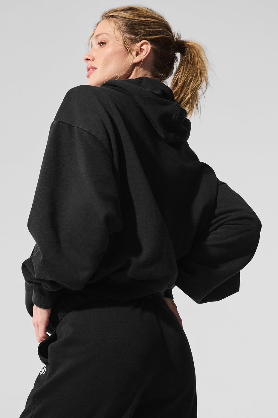 Accolade Hoodie - Black — photo 2