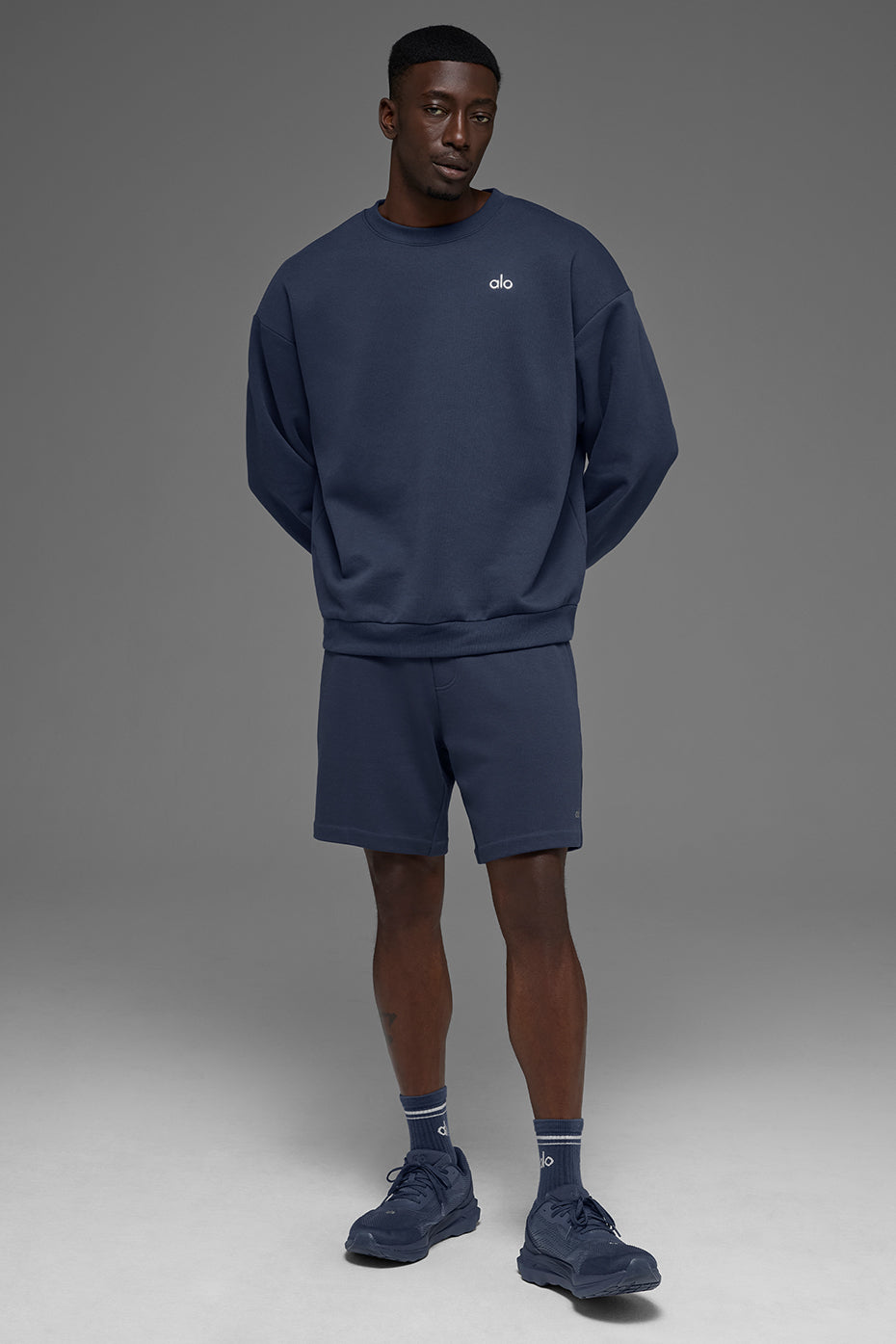 Accolade Crew Neck Pullover - Navy — photo 5