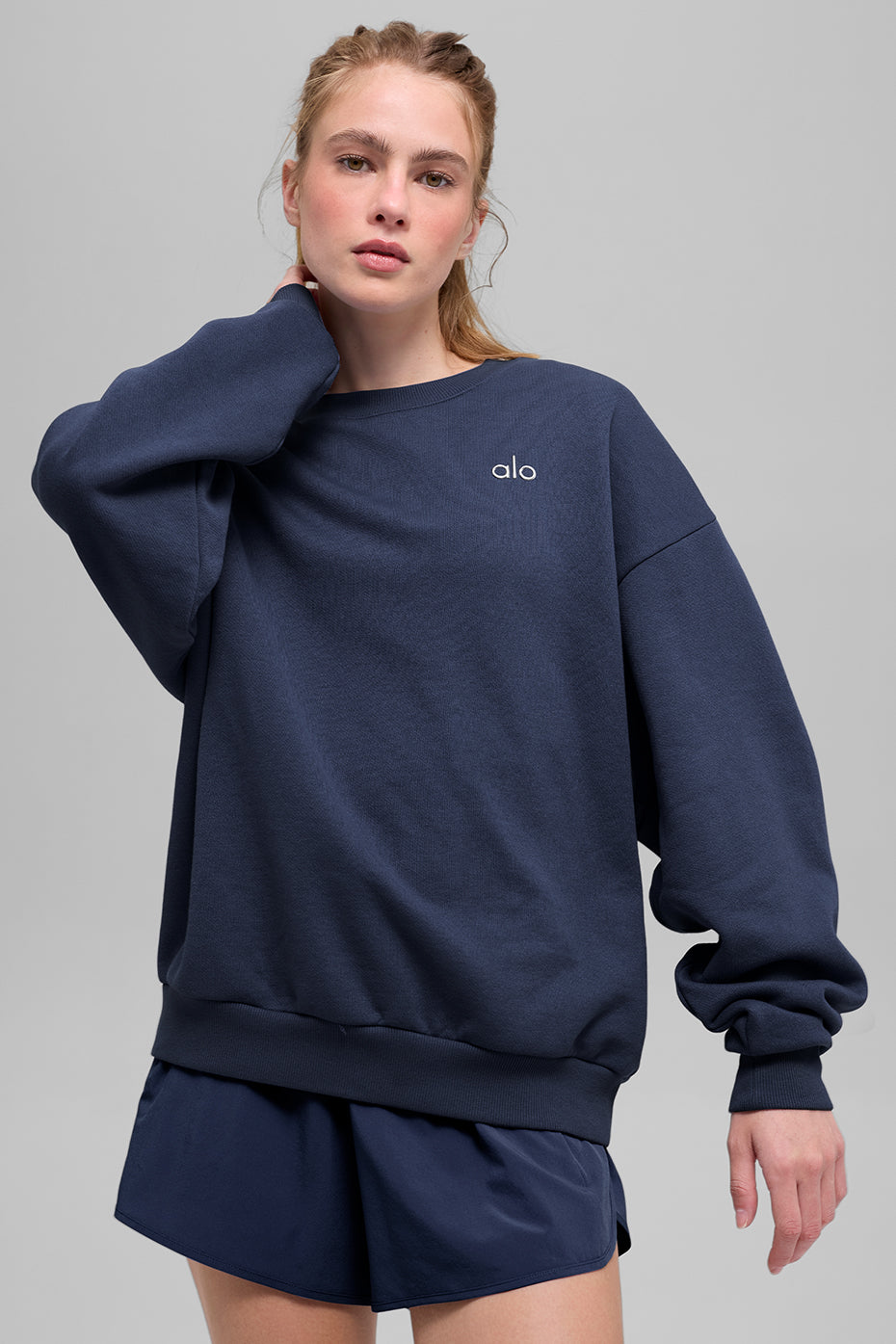 Accolade Crew Neck Pullover - Navy — photo 4
