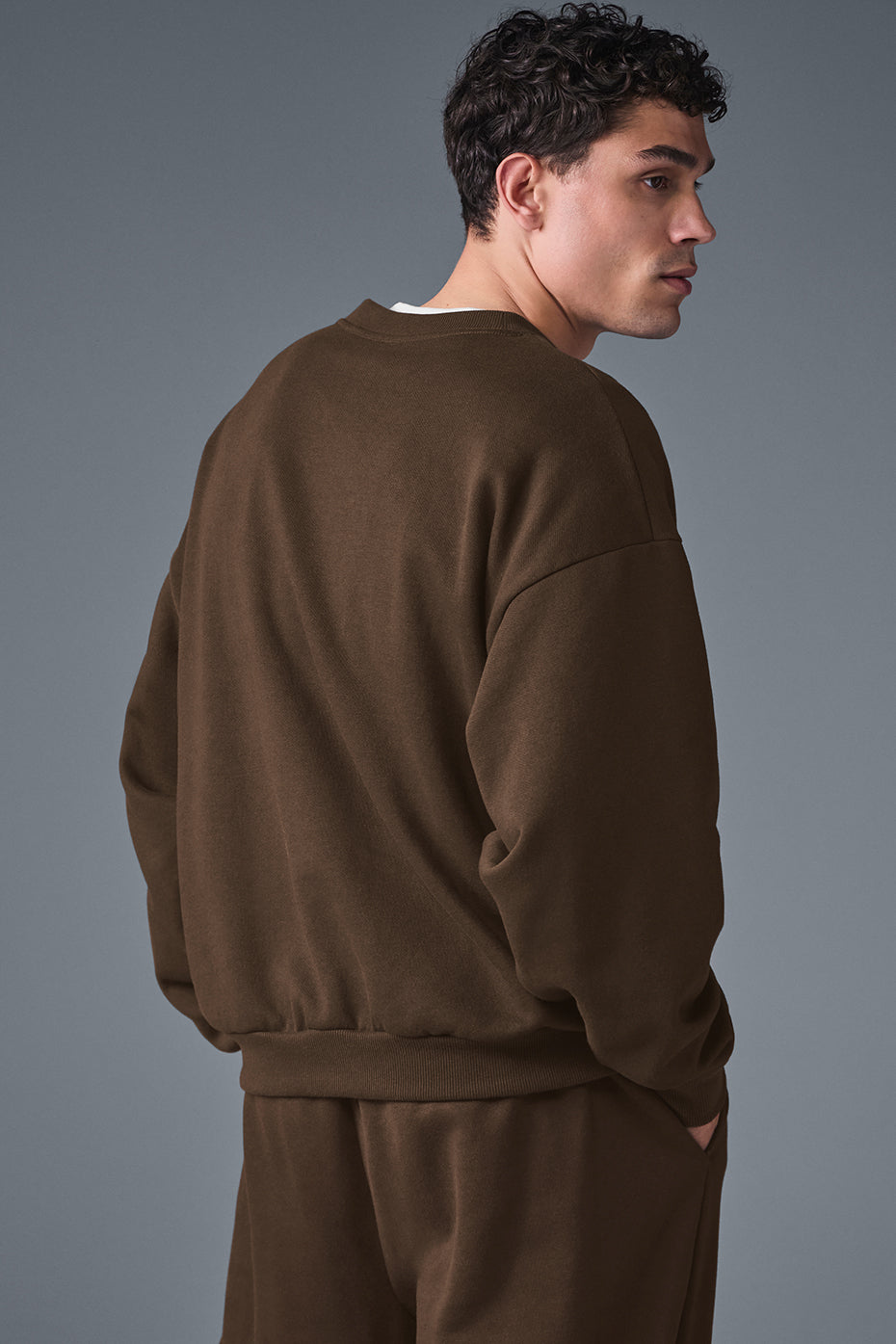 Accolade Crew Neck Pullover - Espresso — photo 3