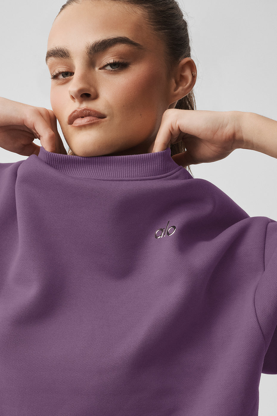 Accolade Crew Neck Pullover - Plum Kiss — photo 3