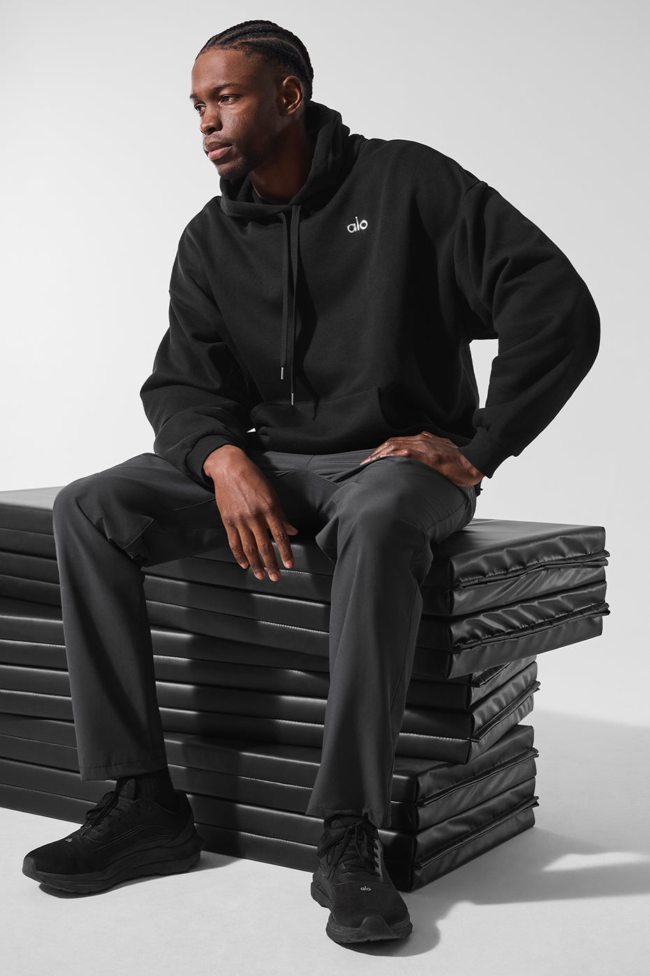 Accolade Hoodie - Black — photo 5