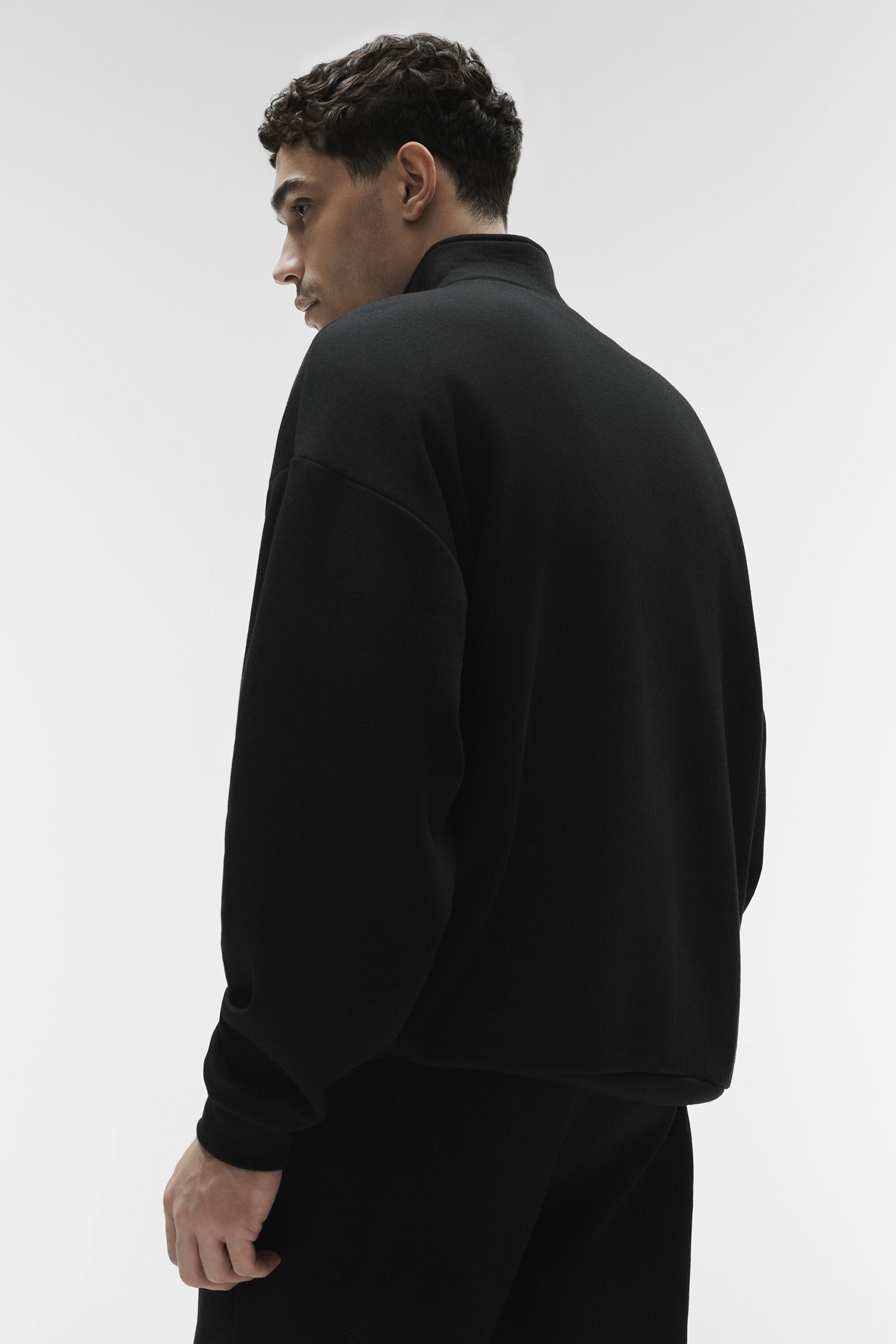 Accolade 1/4 Zip Pullover - Black — photo 3