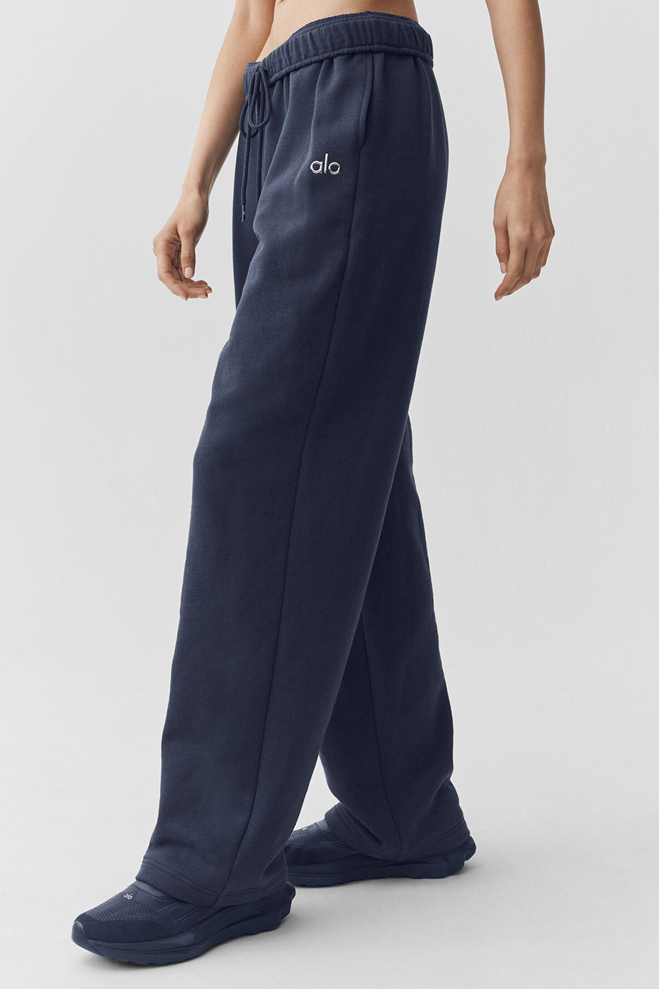 Accolade Straight Leg Sweatpant - Navy — photo 2