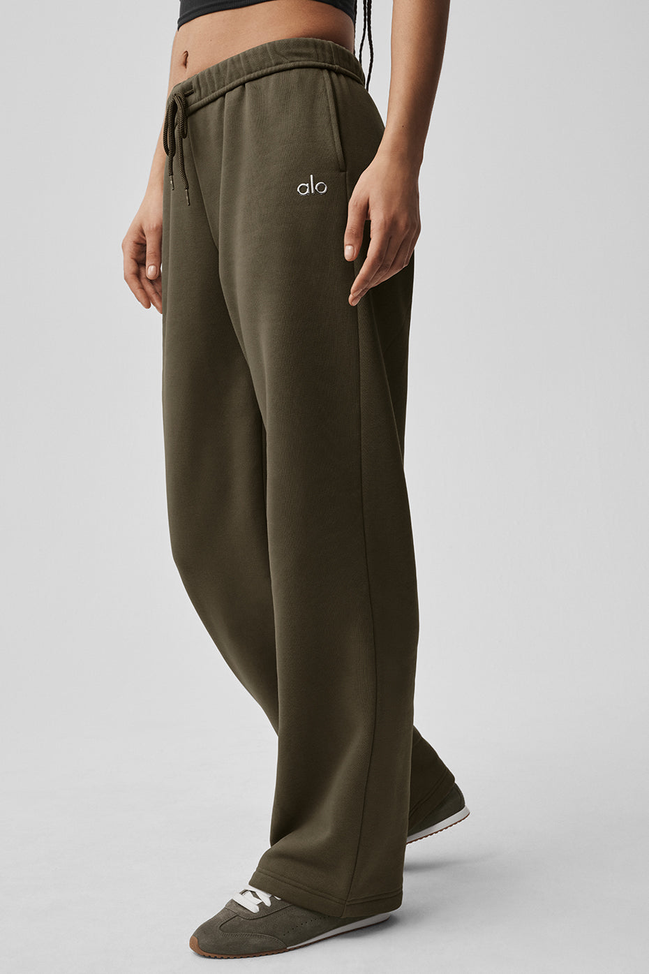 Accolade Straight Leg Sweatpant - Olive Tree — photo 4