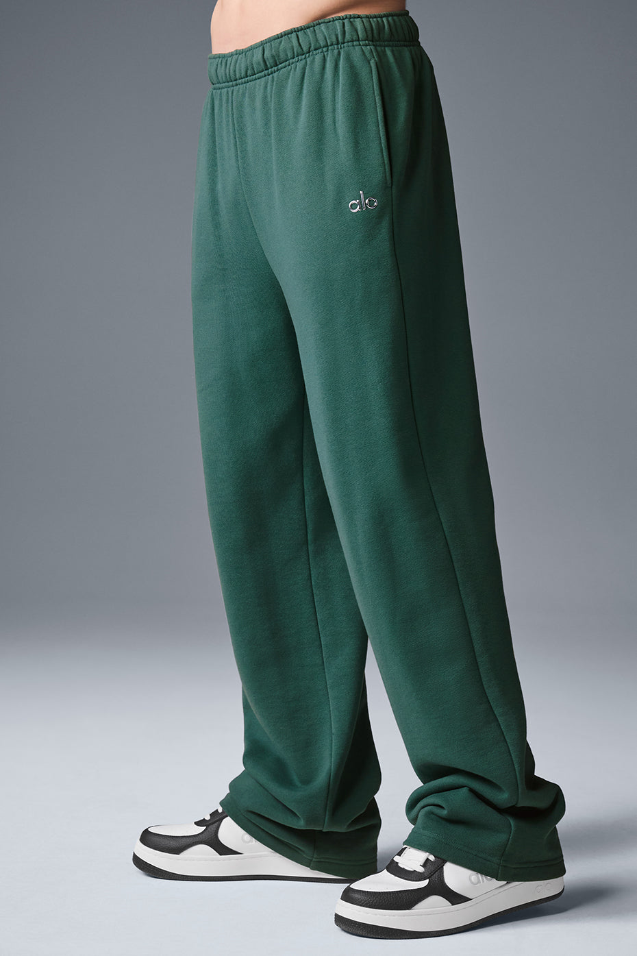 Accolade Straight Leg Sweatpant - Winter Ivy — photo 3