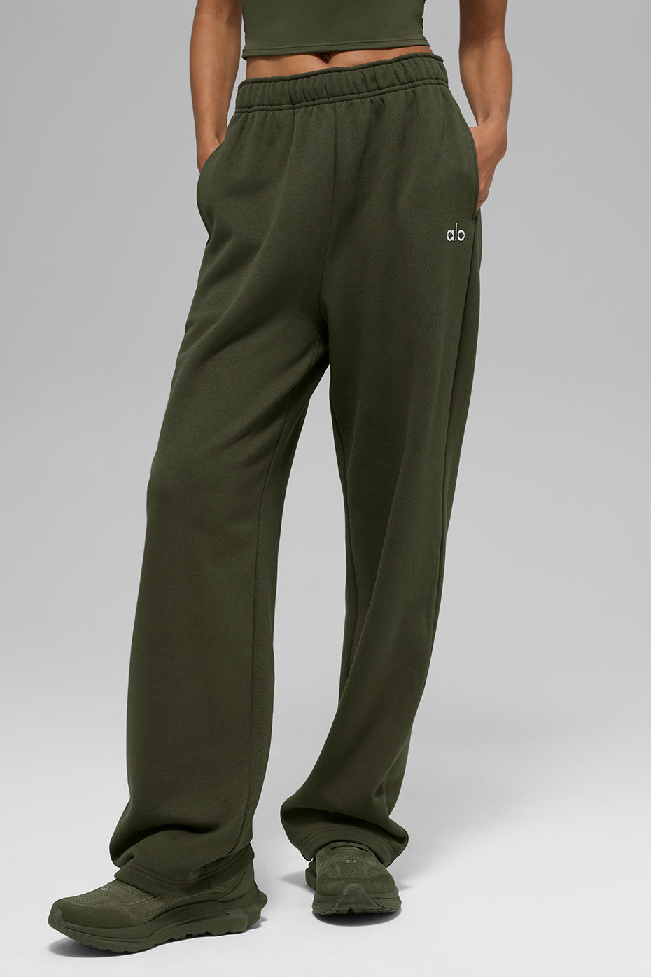 Accolade Straight Leg Sweatpant - Green Olive — photo 1