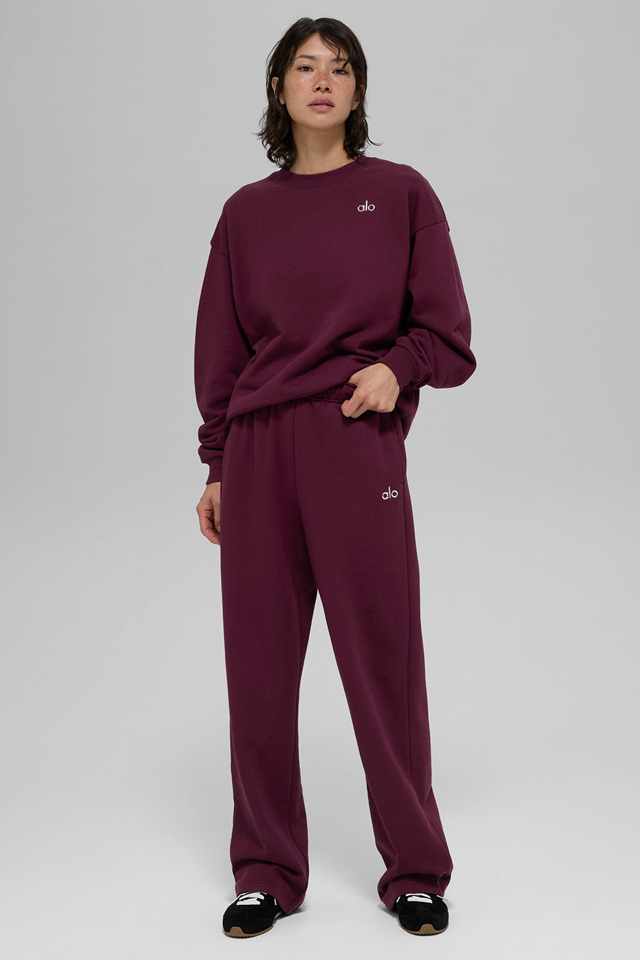 Accolade Straight Leg Sweatpant - Burgundy — photo 5