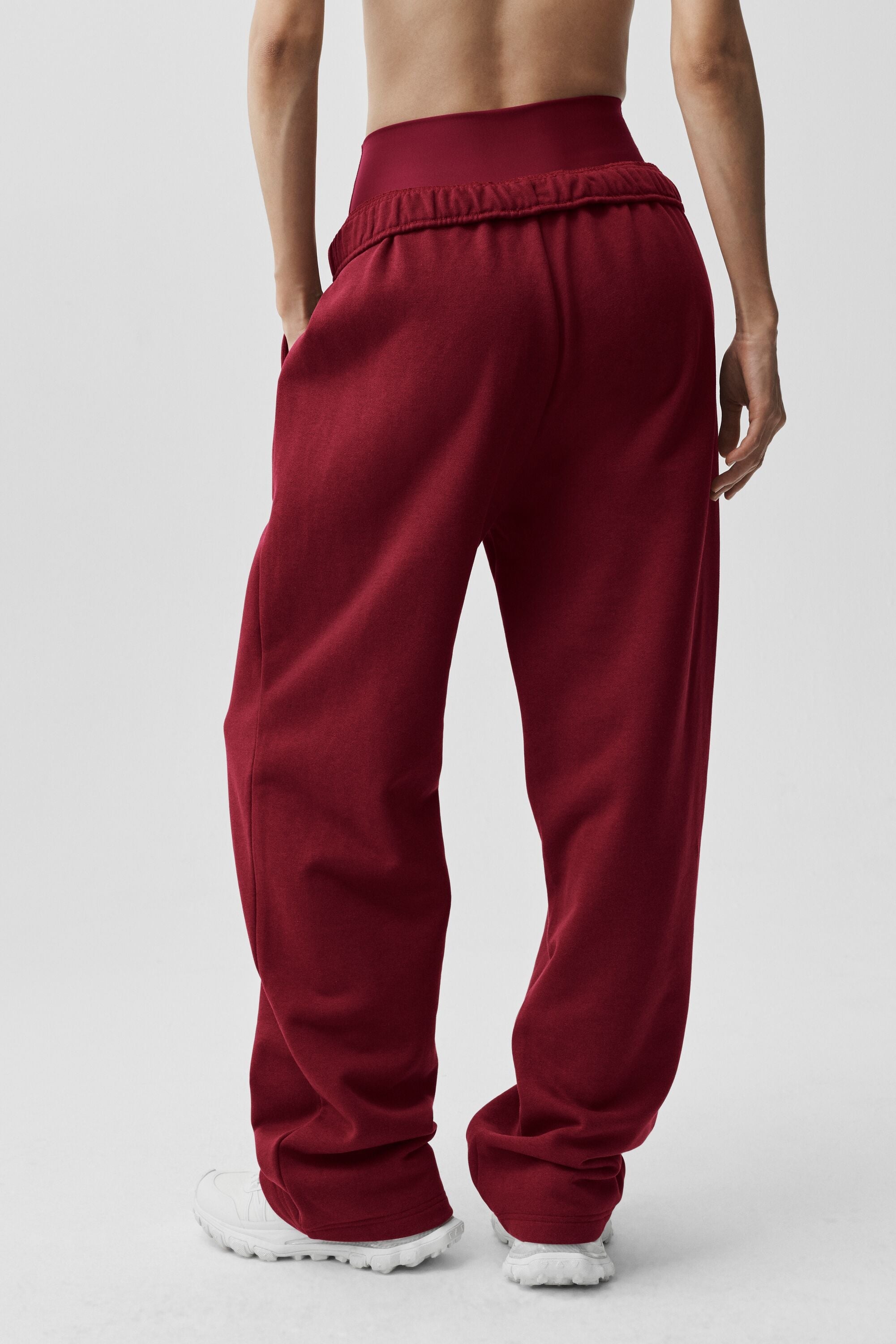 Accolade Straight Leg Sweatpant - Summer Romance Red — photo 2