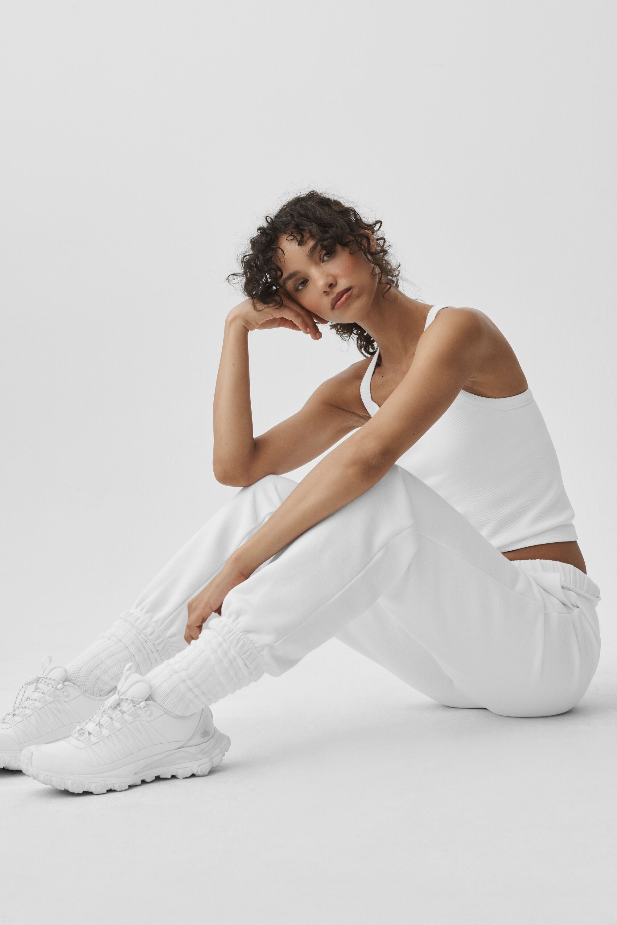 Accolade Sweatpant - White — photo 5
