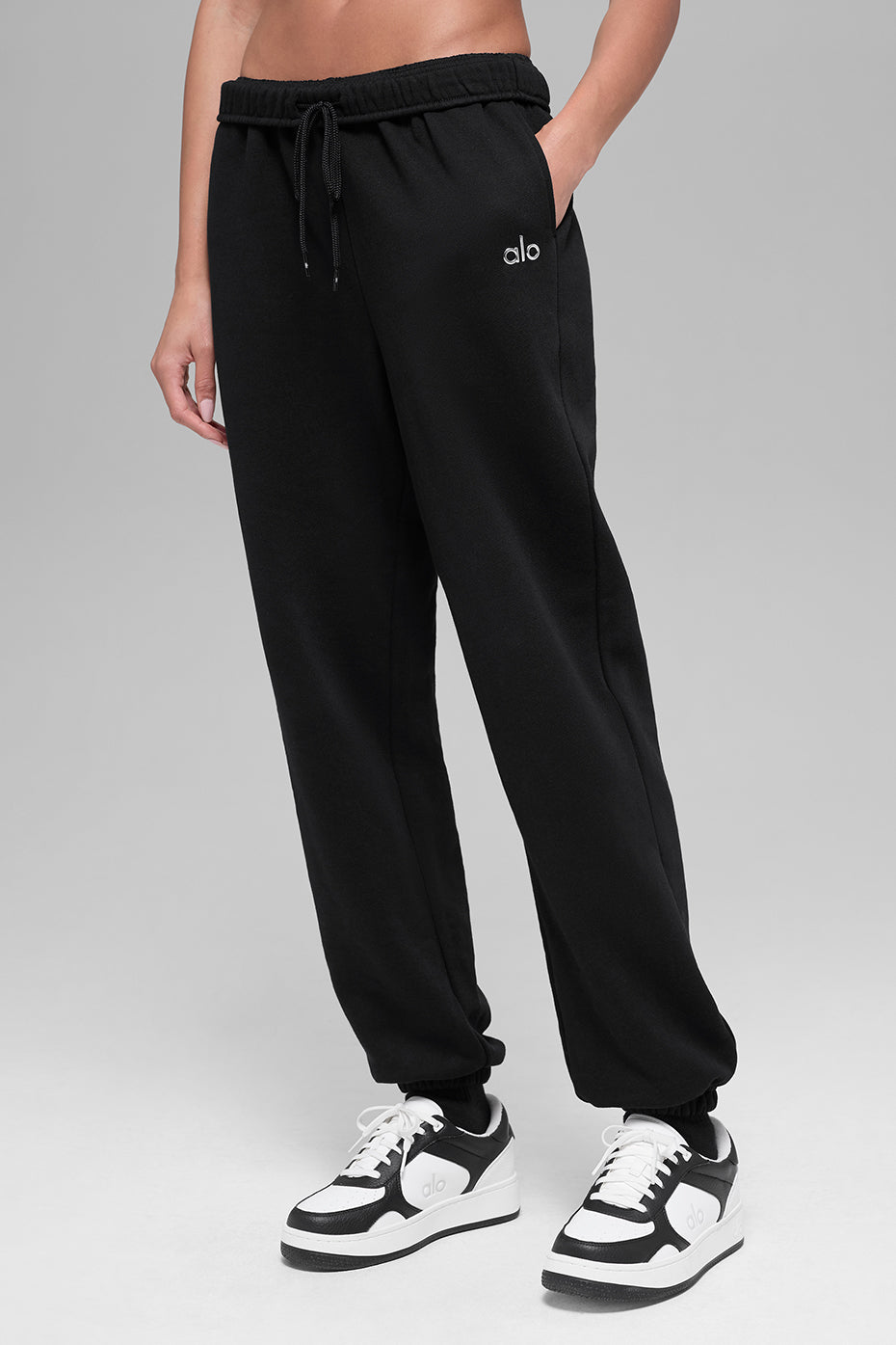 Accolade Sweatpant - Black — photo 3