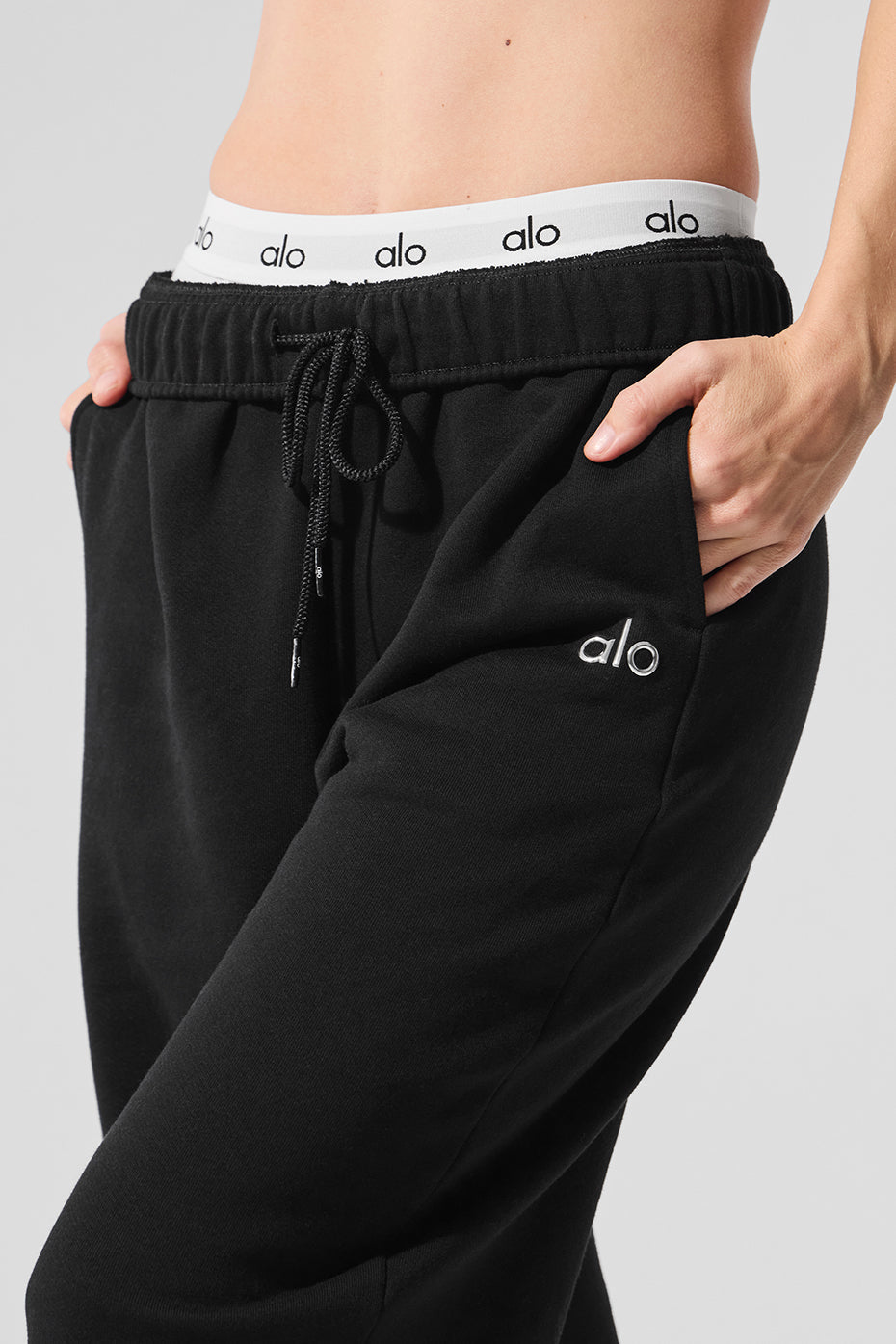 Accolade Straight Leg Sweatpant - Black — photo 5