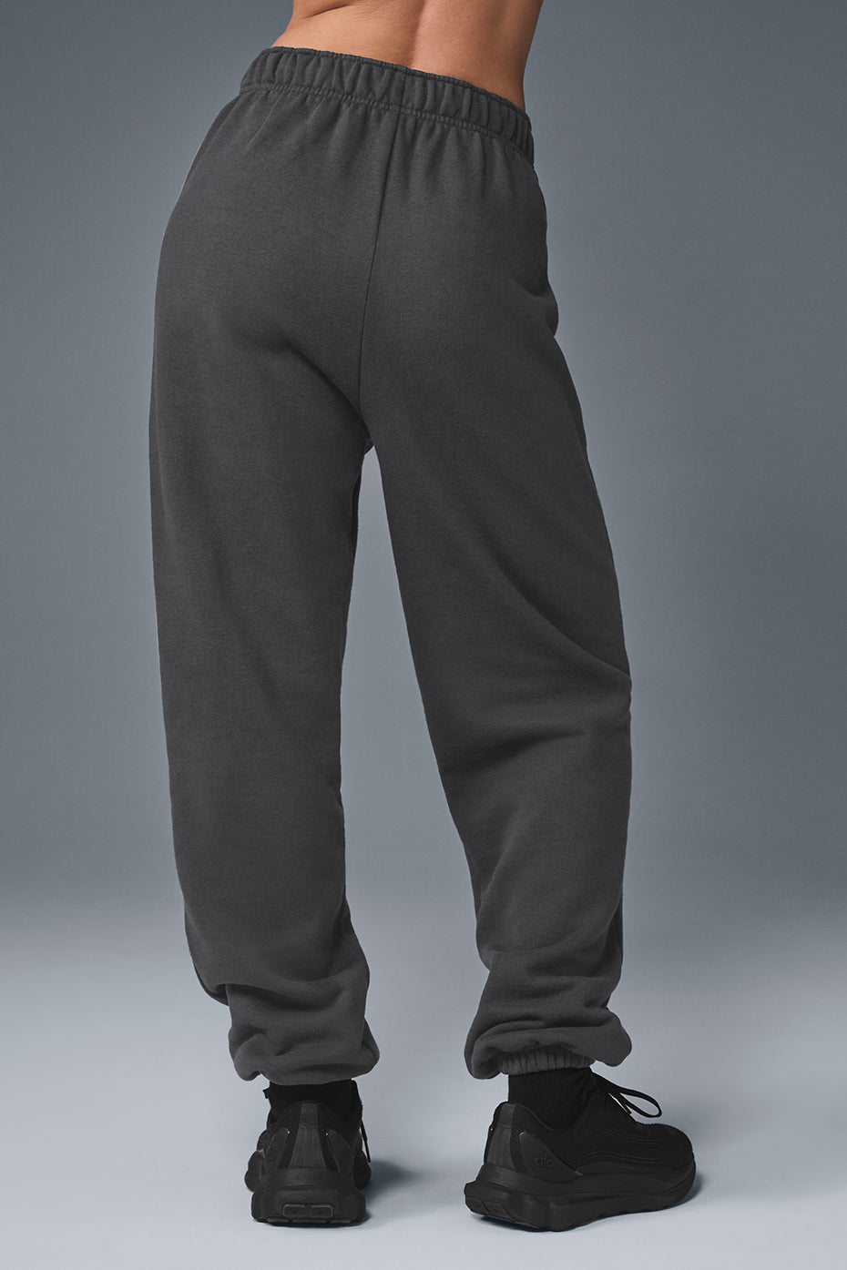 Accolade Sweatpant - Anthracite — photo 2