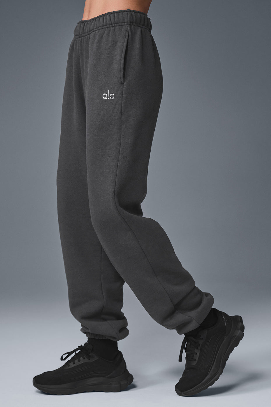 Accolade Sweatpant - Anthracite — photo 3