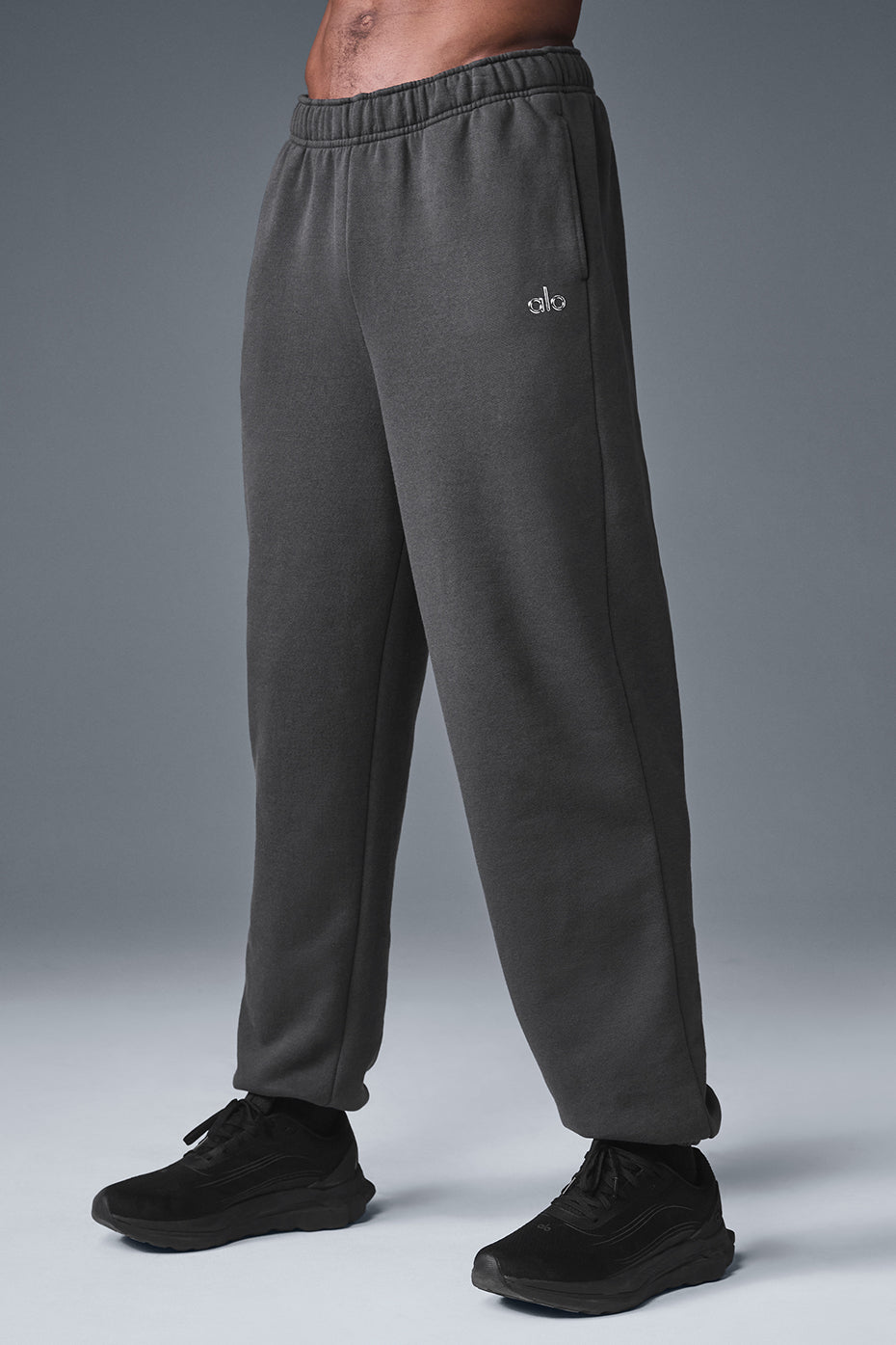 Accolade Sweatpant - Anthracite — photo 3