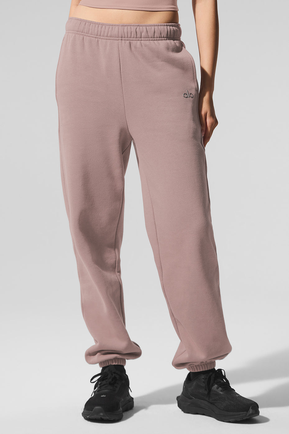 Accolade Sweatpant - Taupe — photo 2