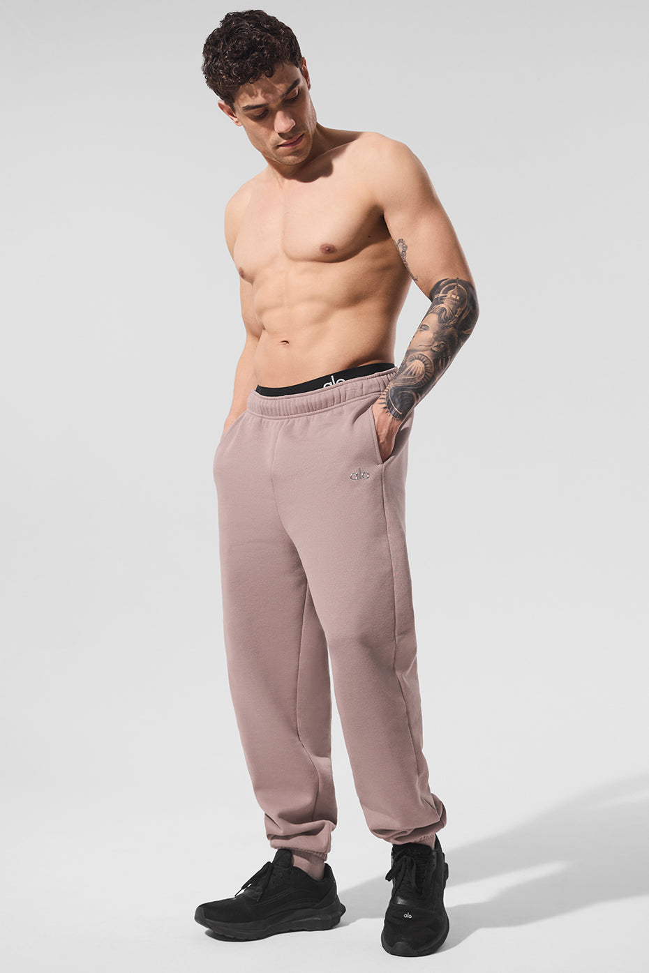 Accolade Sweatpant - Taupe — photo 4