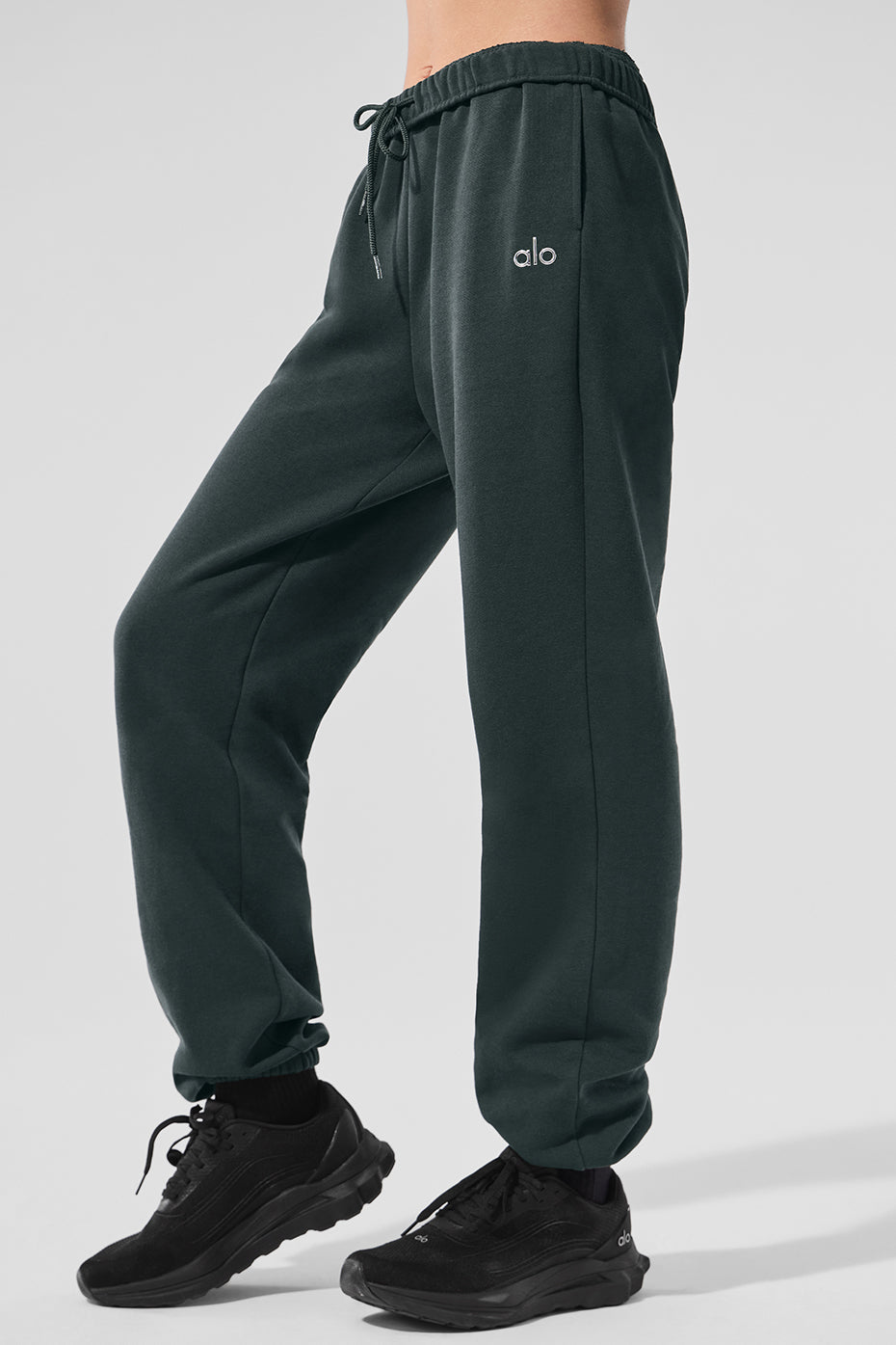 Accolade Sweatpant - Charcoal Green — photo 4