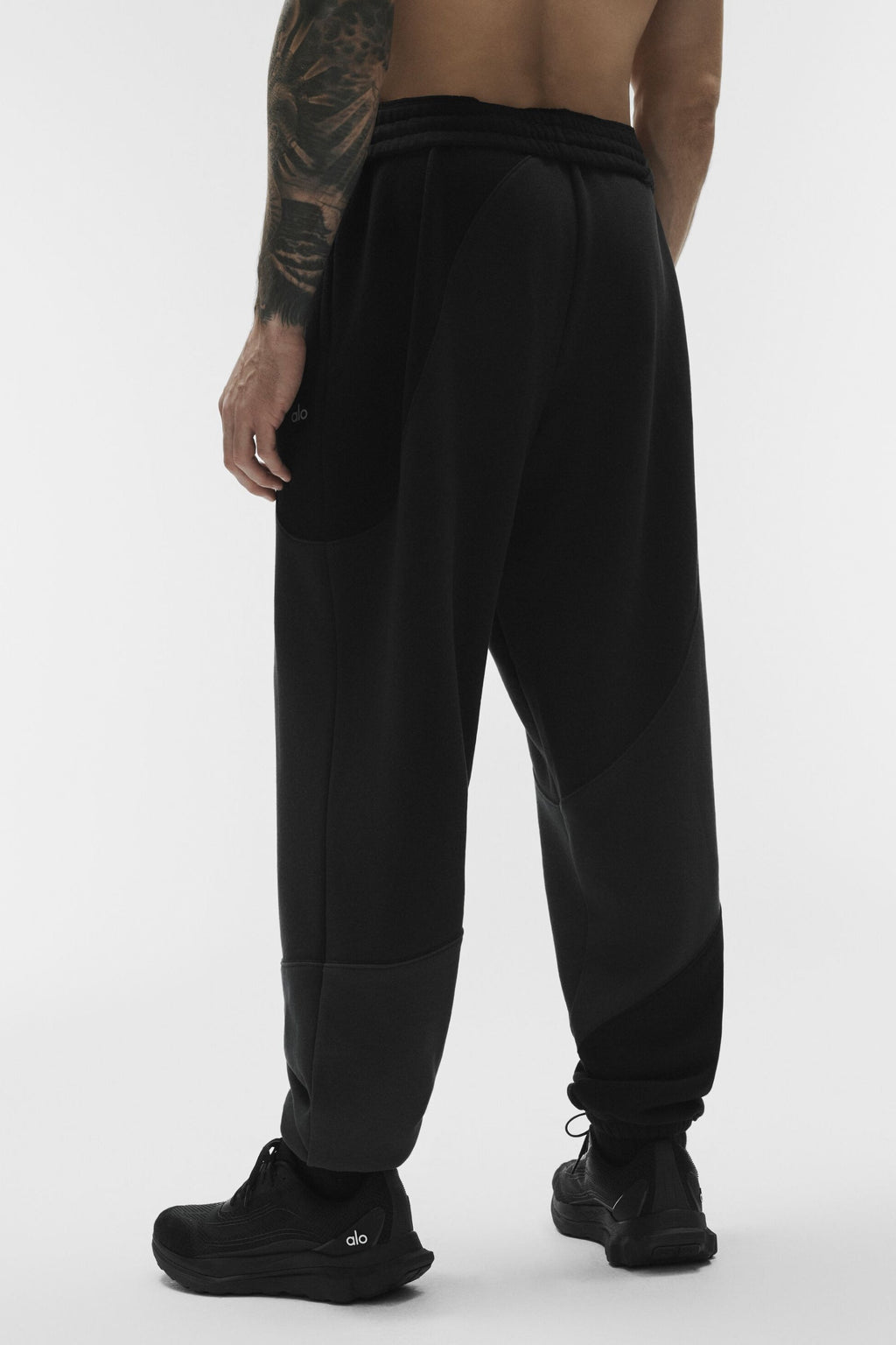 Make Waves Sweatpant - Vintage Black Tonal — photo 2