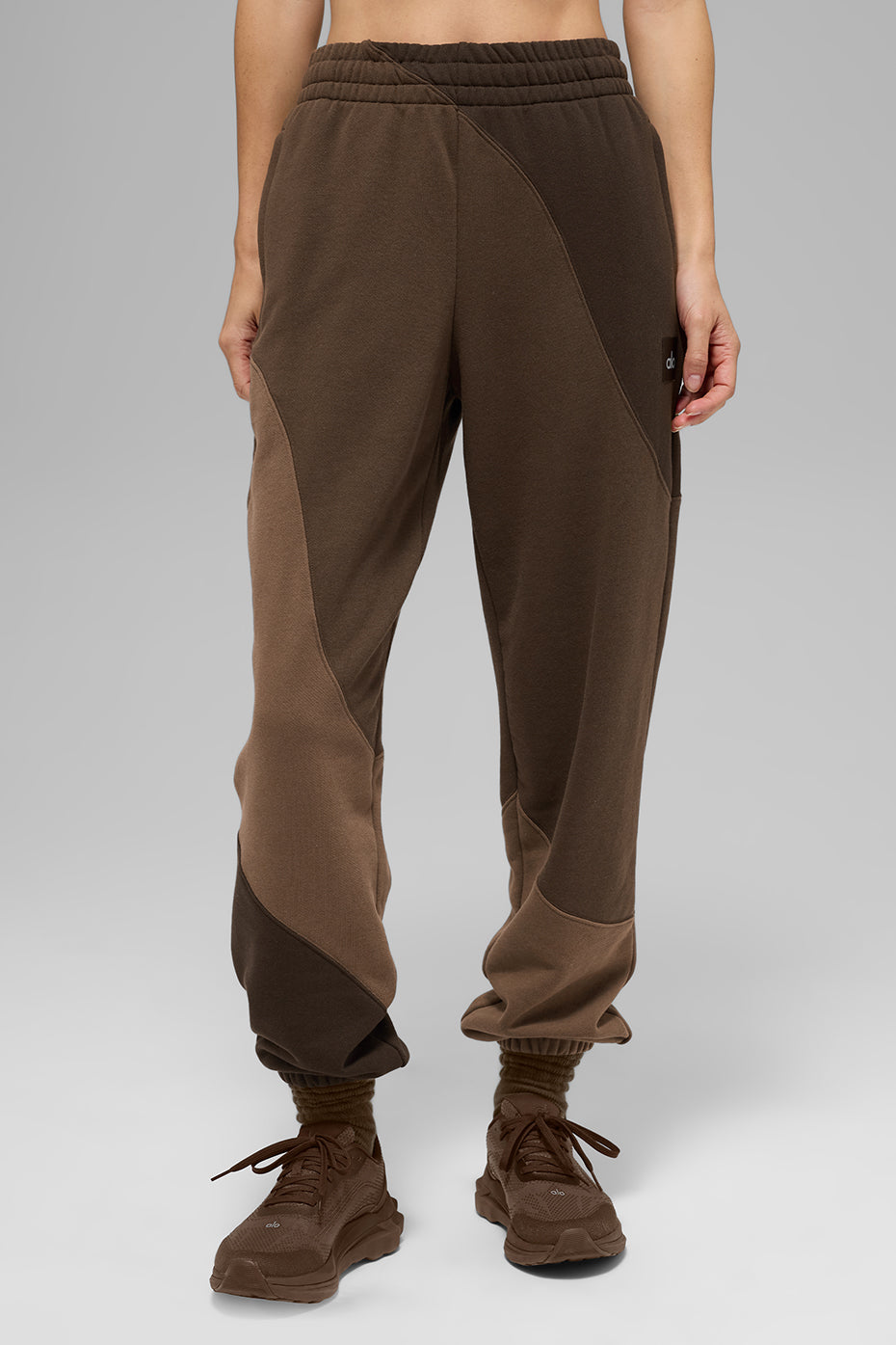 Make Waves Sweatpant - Espresso Tonal — photo 1