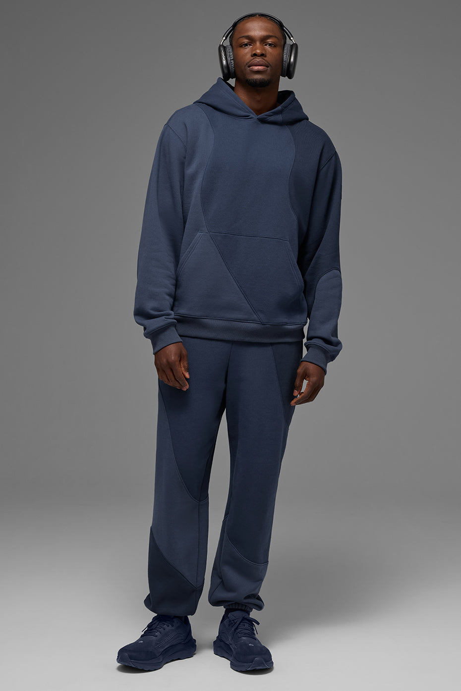 Make Waves Sweatpant - Navy Tonal — photo 6