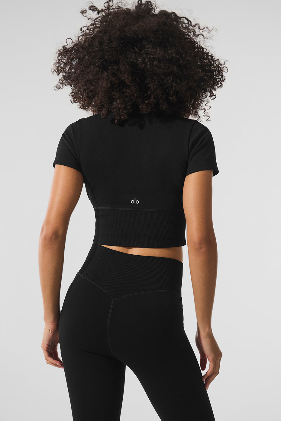 Seamless Winter Warm Plush Cropped Short Sleeve - Black — photo 3