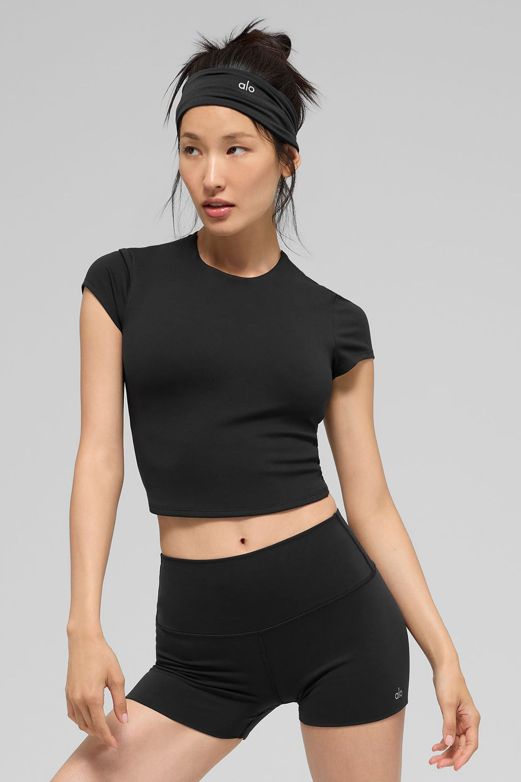 ALO Softsculpt Precision Short Sleeve Top - Black — photo 3