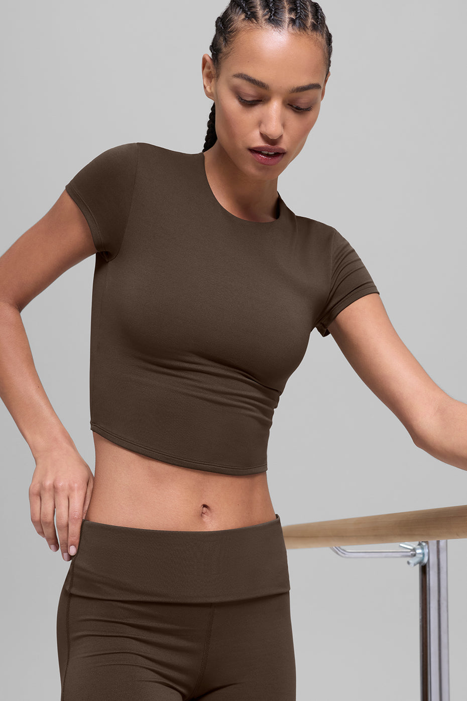 ALO Softsculpt Precision Short Sleeve Top - Espresso — photo 3