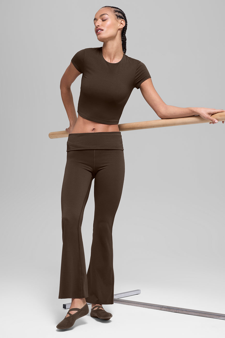 ALO Softsculpt Precision Short Sleeve Top - Espresso — photo 6