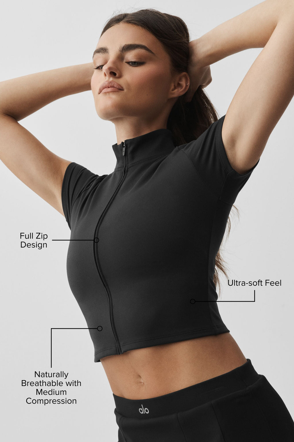 ALO Softsculpt Full Zip Short Sleeve - Black — photo 2