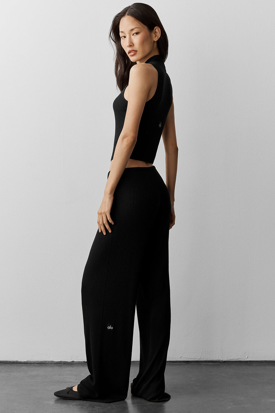 Sweater Knit Unwind Sleeveless Top - Black — photo 4