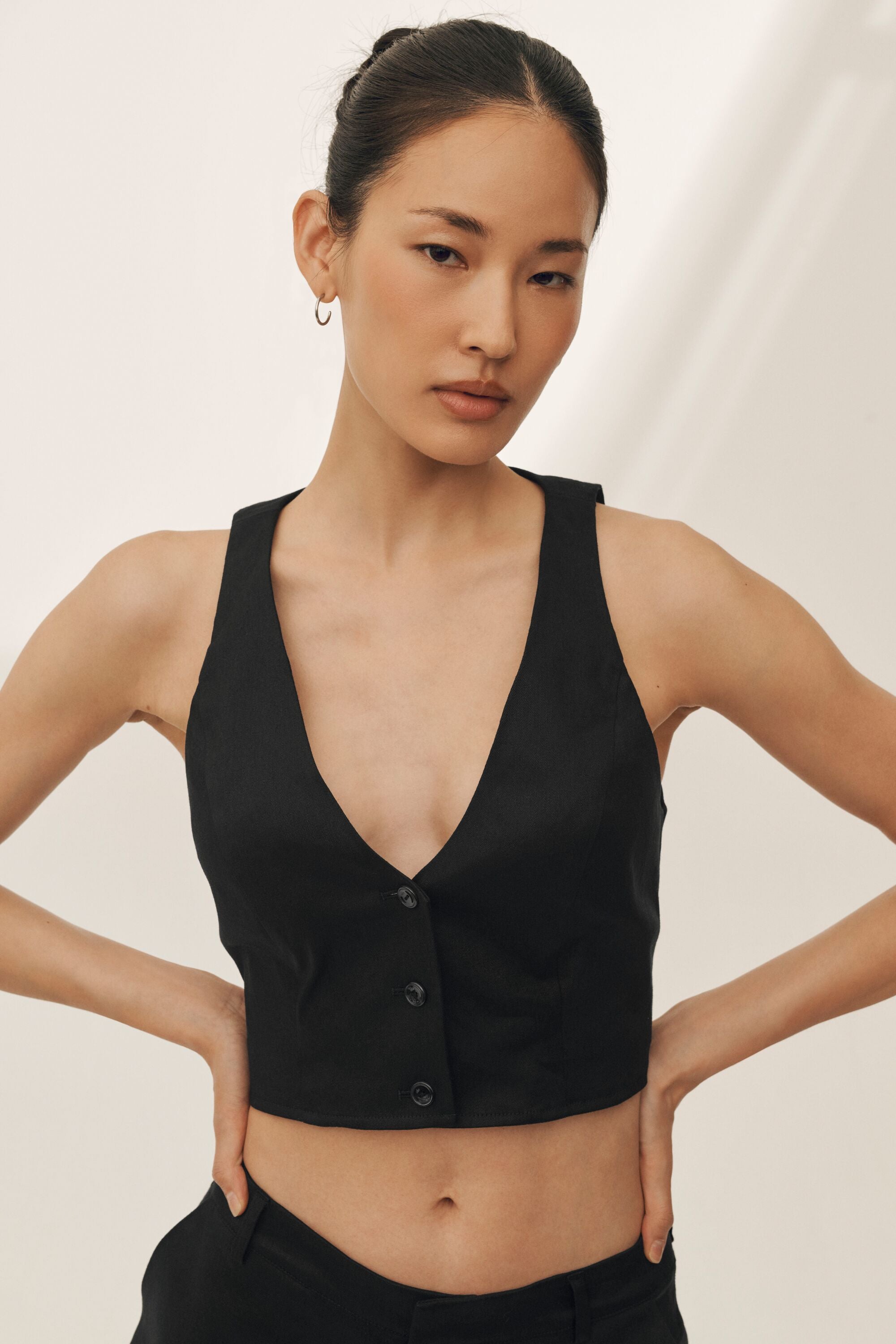 Linen Blend Riviera Vest - Black — photo 3