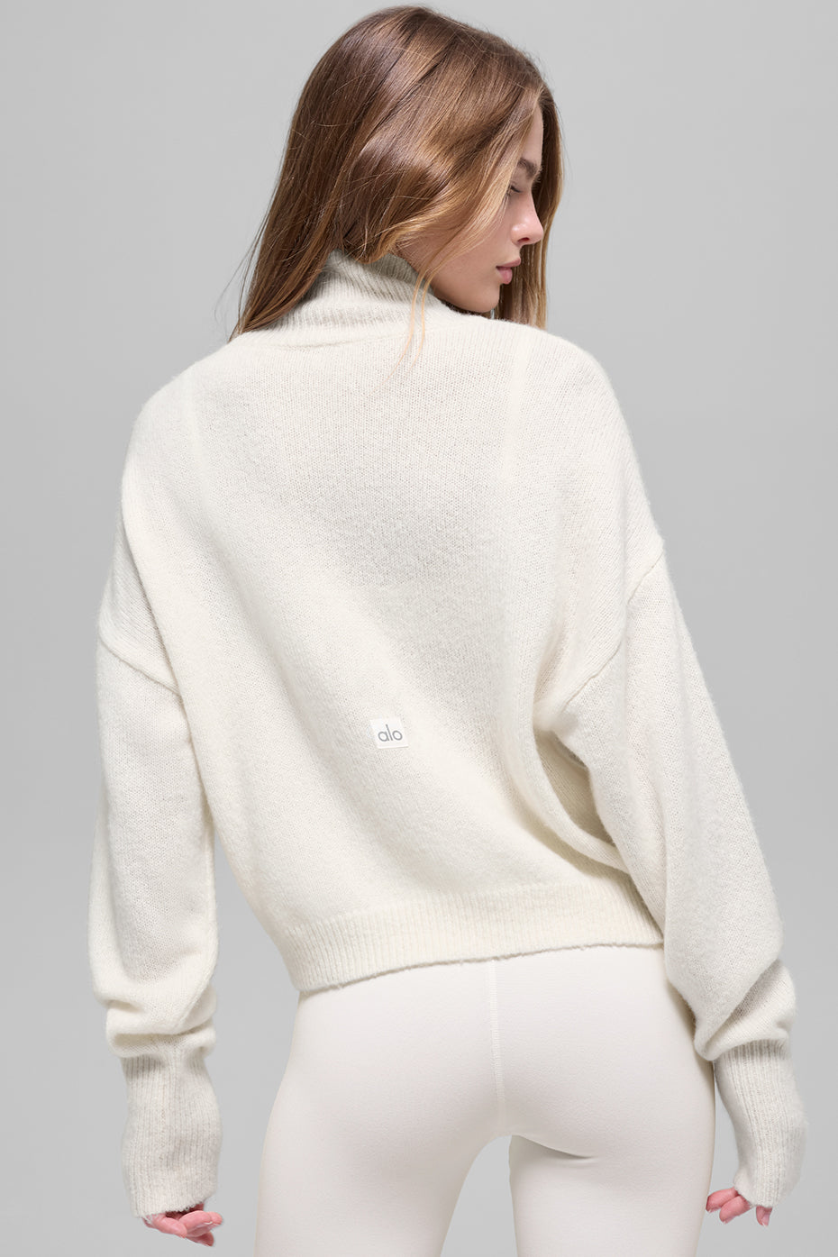 Wool Cashmere Cropped New Class Turtleneck Sweater - Ivory — photo 3