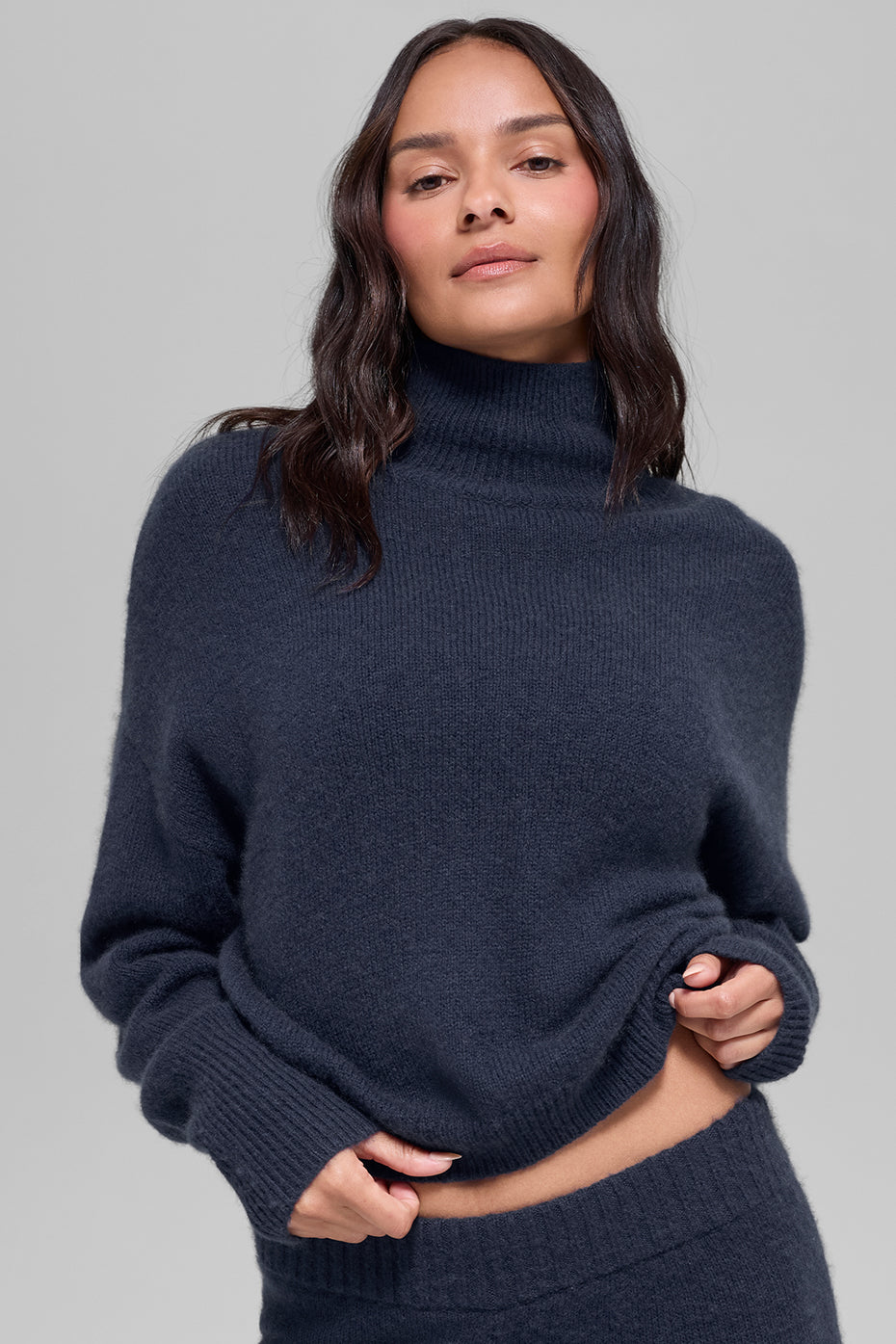 Wool Cashmere Cropped New Class Turtleneck Sweater - Navy — photo 1