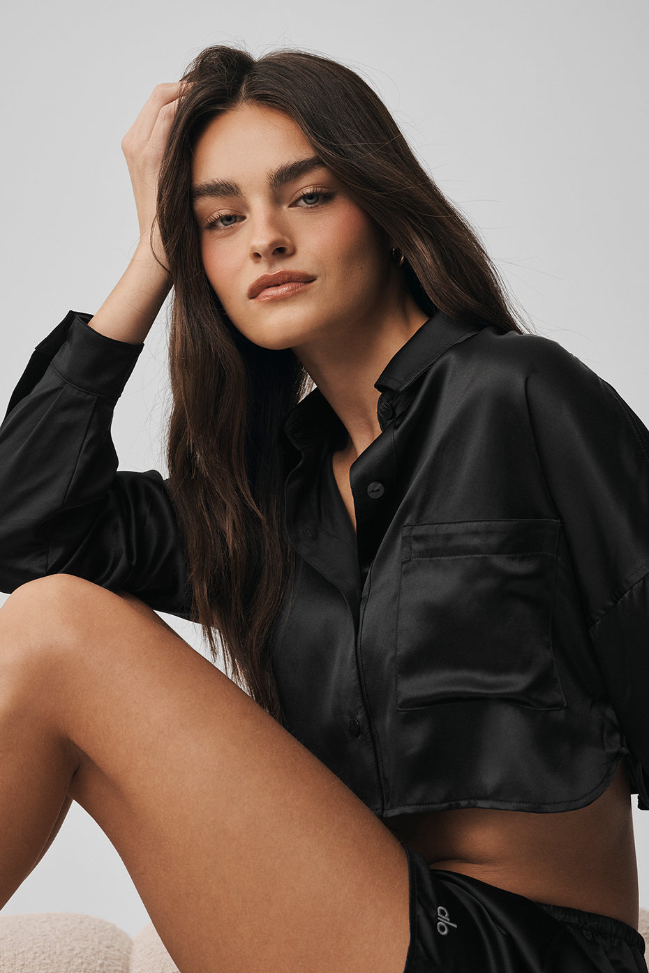 Silk Luminous Cropped Button Down Long Sleeve - Black — photo 3