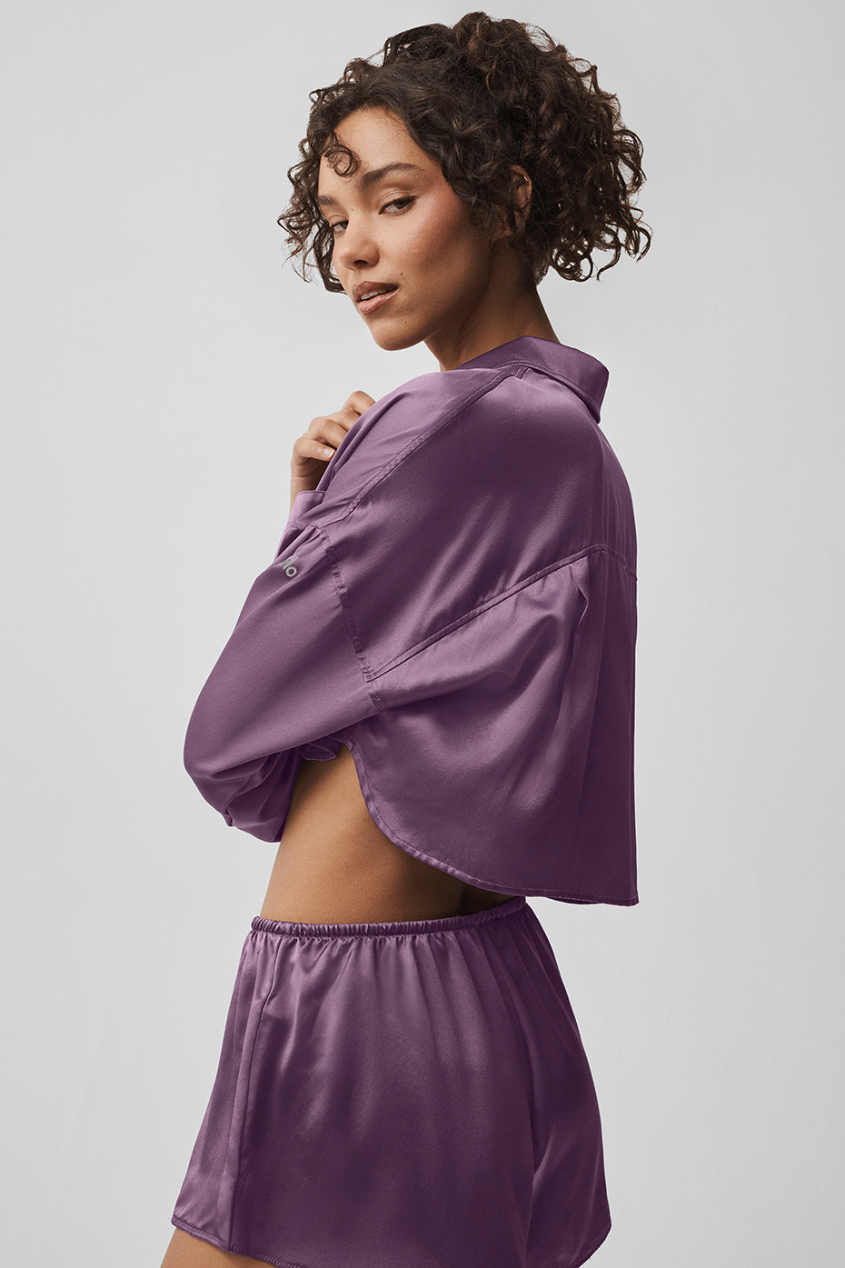 Silk Luminous Cropped Button Down Long Sleeve - Plum Kiss — photo 3