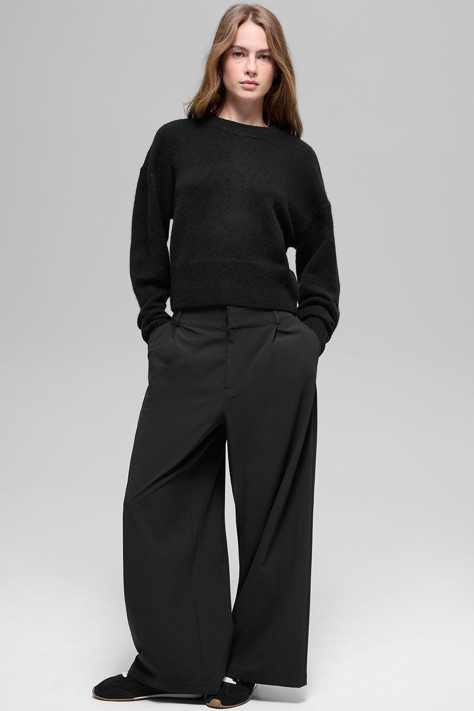 Wool Cashmere Cropped New Class Crewneck Sweater - Black — photo 5