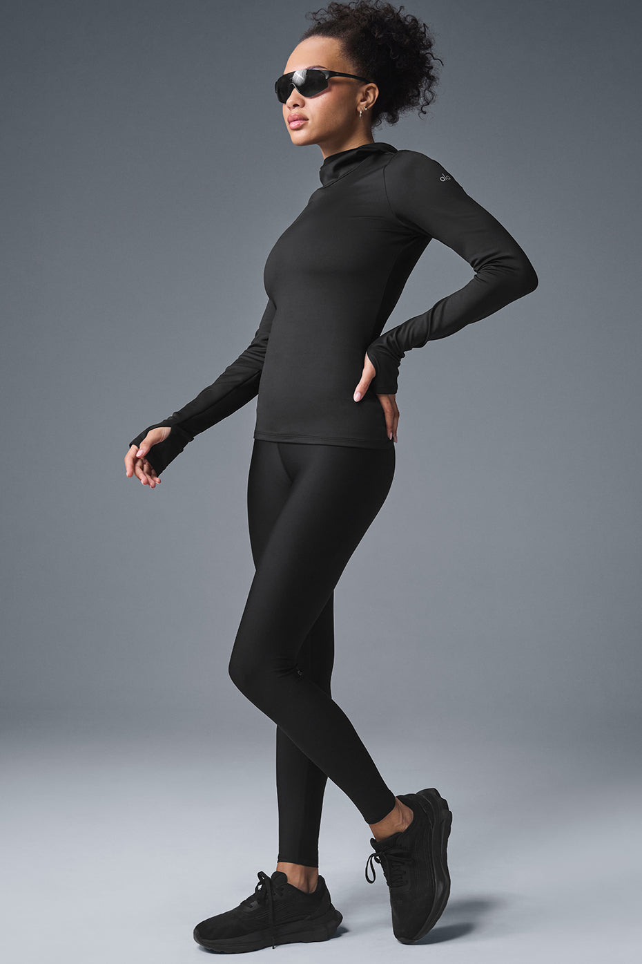 Airlift Winter Warm Hooded Runner - Black — photo 4